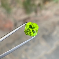 3.40 Carat Natural Loose Peridot Square Shape Gemstone