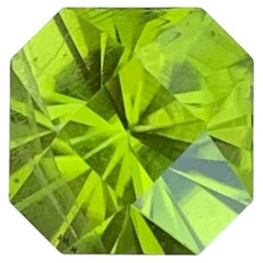 3.40 Carat Natural Loose Peridot Square Shape Gemstone