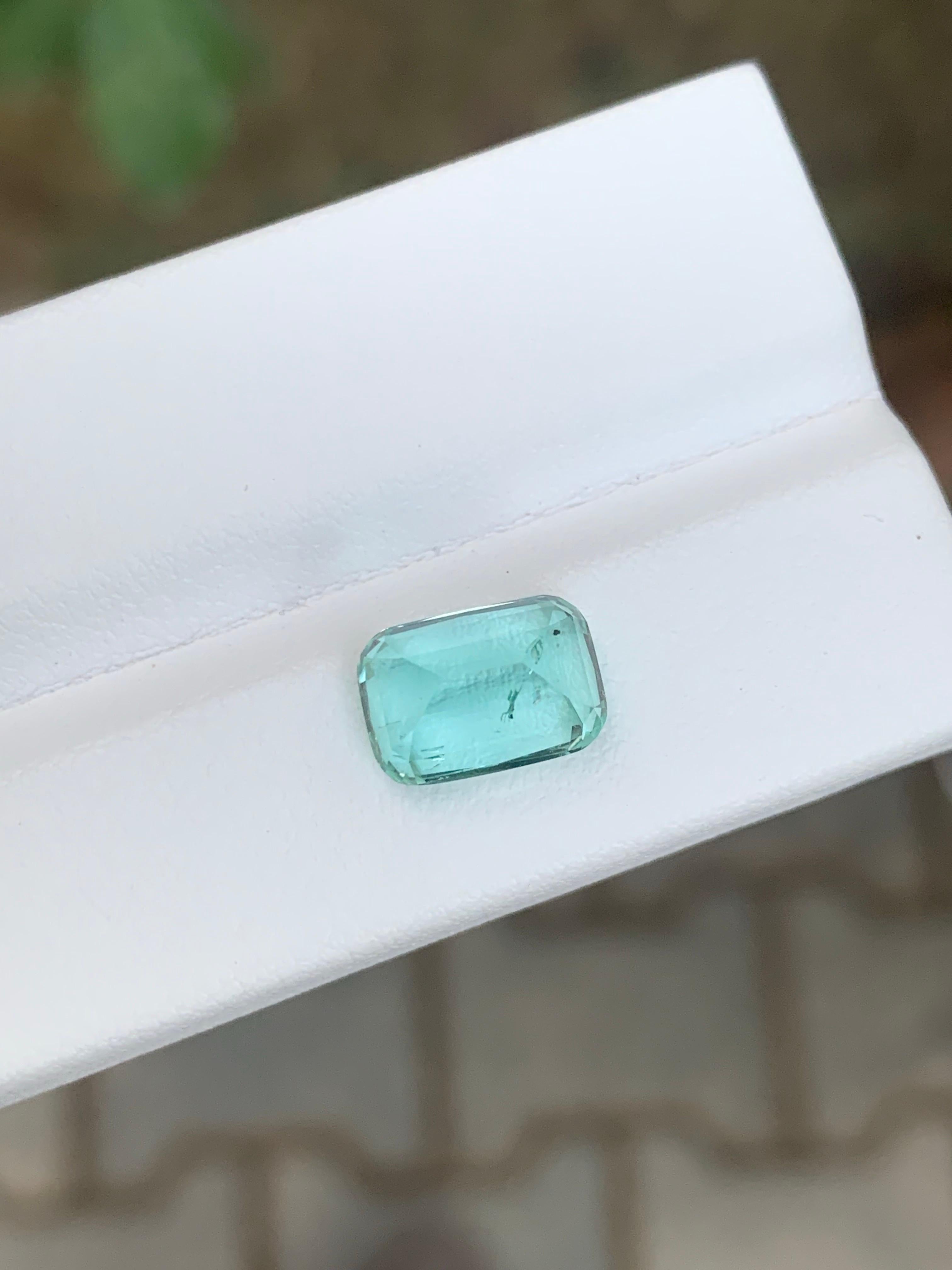 3.40 Carat Natural Loose Seafoam Tourmaline Cushion Cut Gemstone en vente 3
