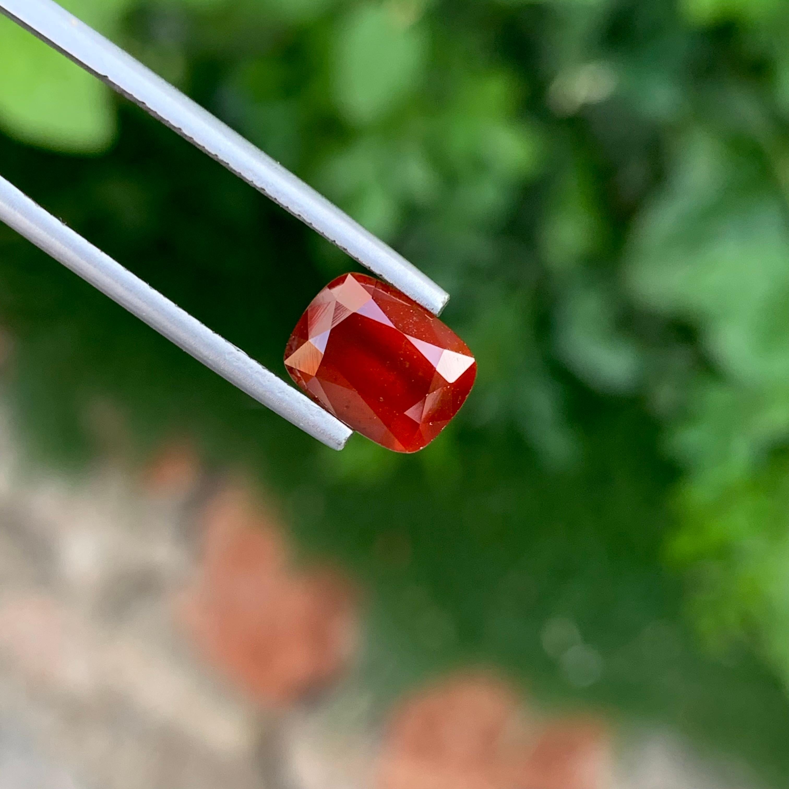 da uomo o donna 3,40 carati di granato fumé naturale sfuso di assonite a forma di cuscino per anello in vendita