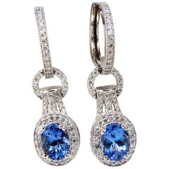 Pendants d'oreilles en or 14 carats avec tanzanite ovale brillante naturelle de 3,40 carats et diamants