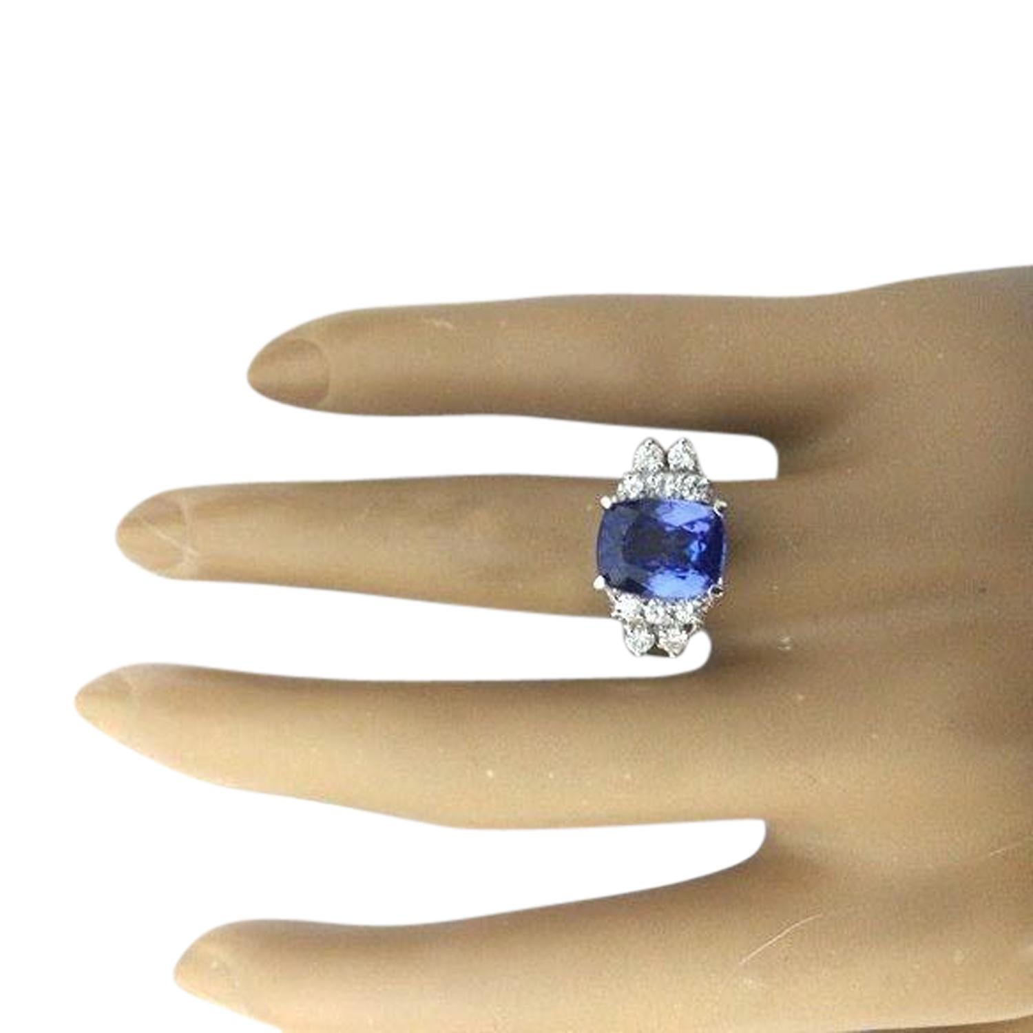 Exquisite Natural Tanzanite Diamond Ring In 14K Solid White Gold  In New Condition For Sale In Los Angeles, CA