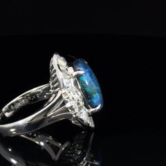 Anello cocktail in platino con diamante e opale da 3,40 carati di MEGHNA JEWELS