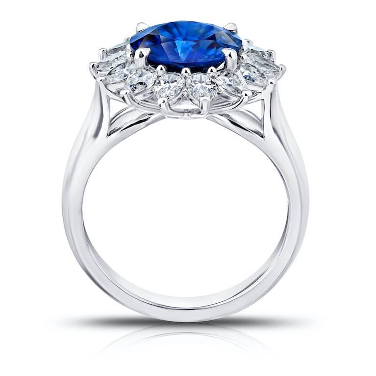 Contemporary 3.40 Carat Round Blue Sapphire and Diamond Platinum Ring