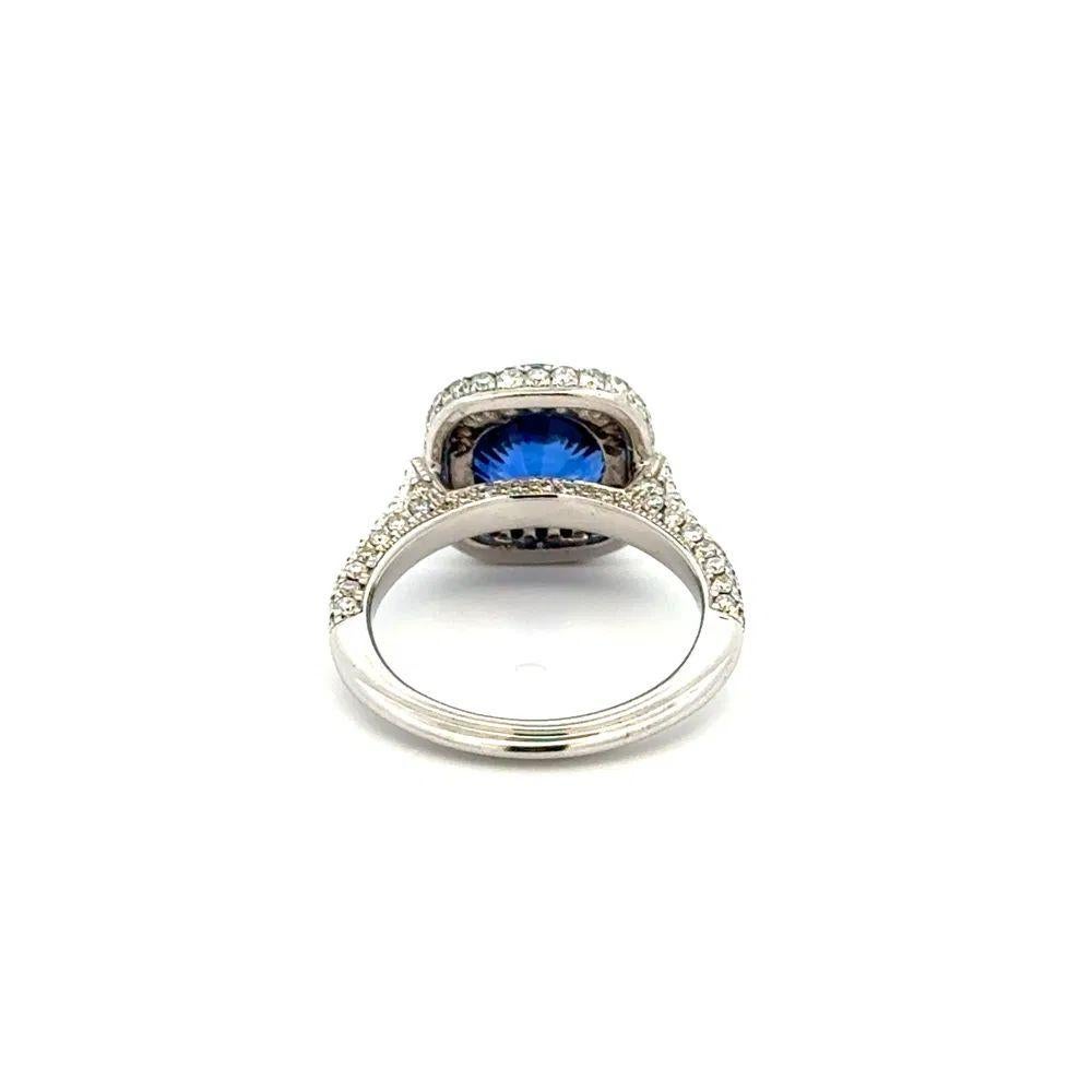 3.40 Carat Royal Blue Sapphire Diamond Gold Statement Ring Estate Fine Jewelry Excellent état - En vente à Montreal, QC