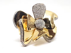 3.40 Carat Yellow White Gold Diamond Flower Ring