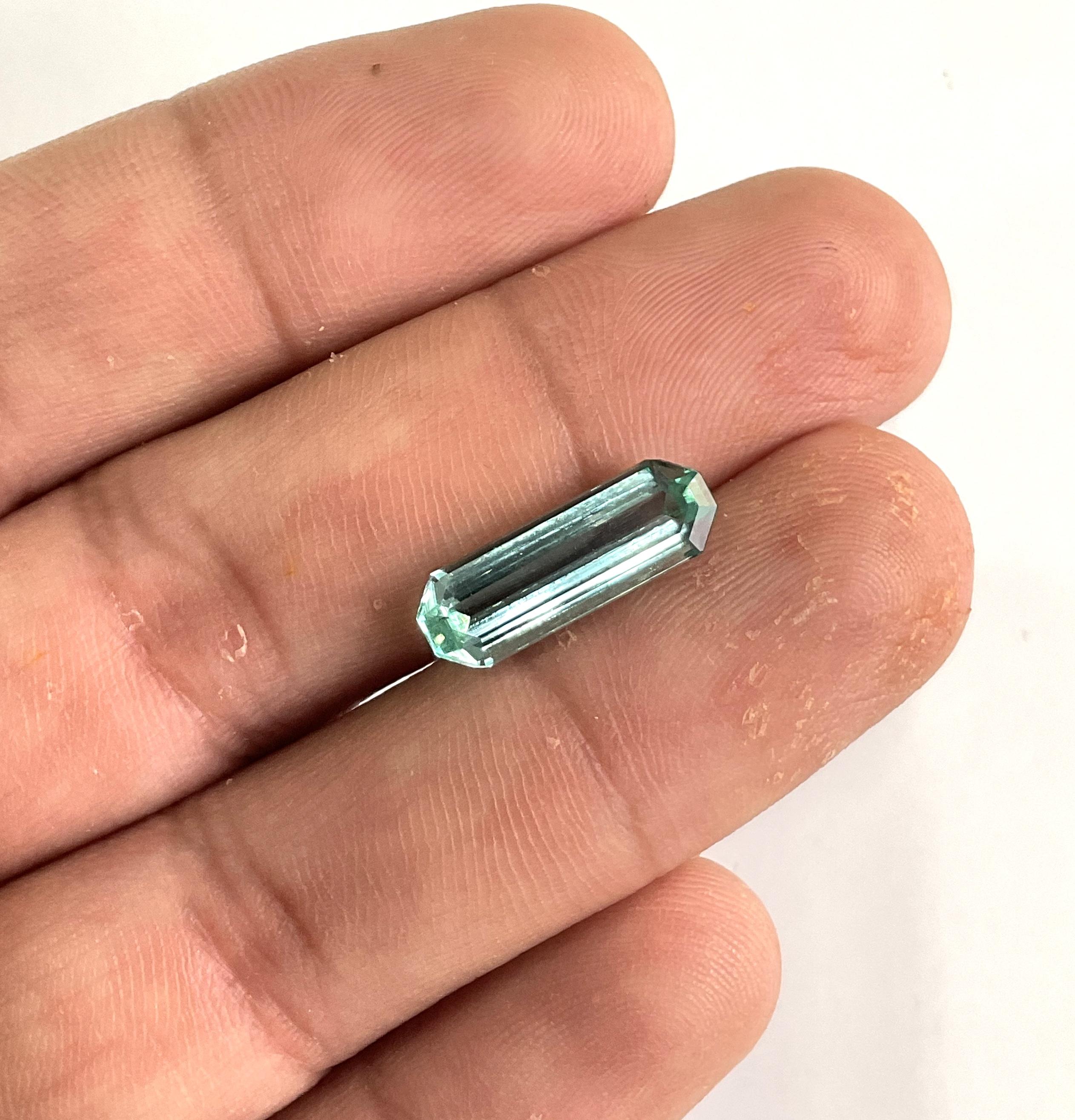 3.40 Carats Beryl Emerald Top Quality Octa Cut Stone For Jewelry Natural Gem In New Condition For Sale In Jaipur, RJ