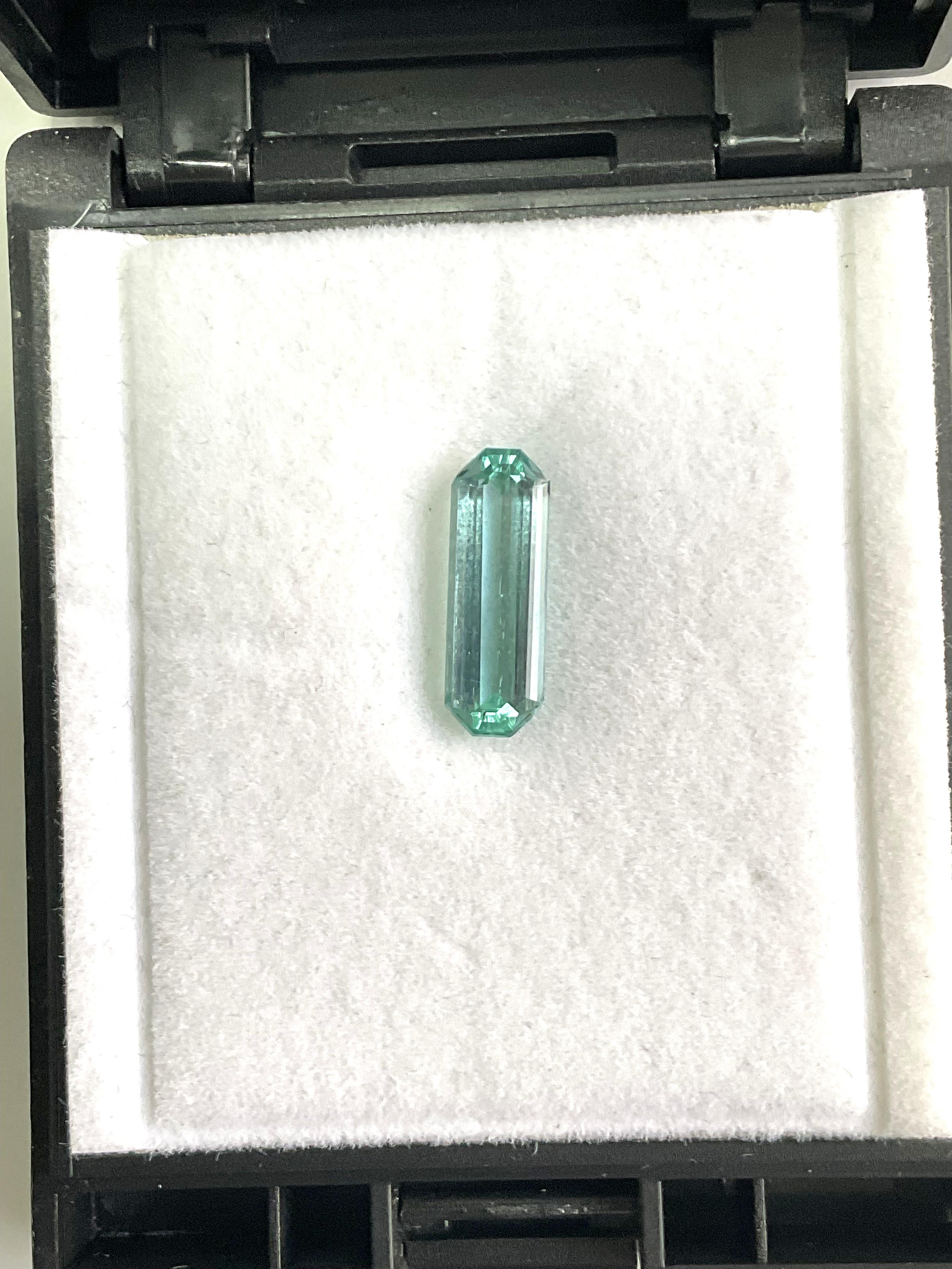 3.40 Carats Beryl Emerald Top Quality Octa Cut Stone For Jewelry Natural Gem For Sale 1