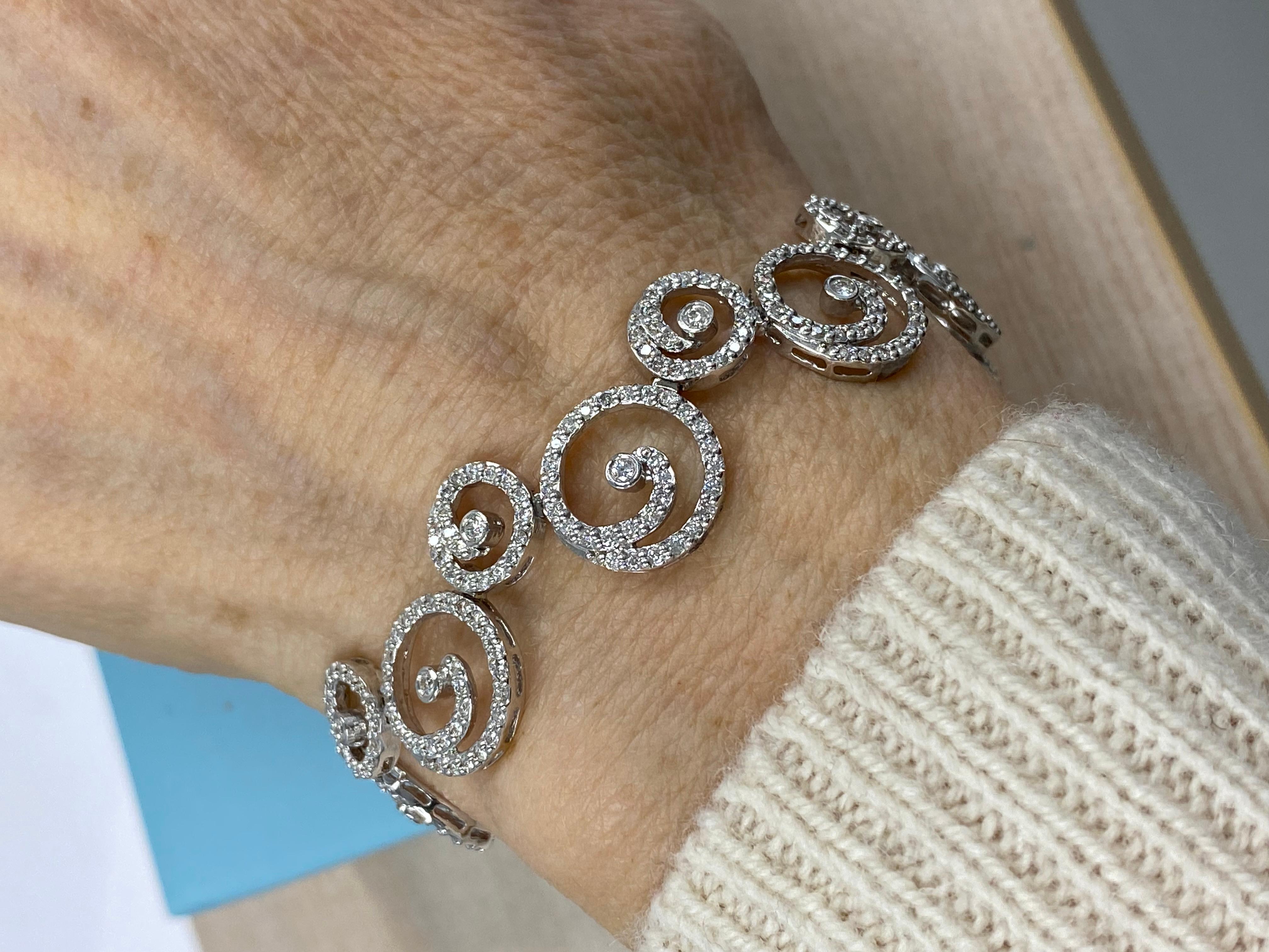3,40 qt Diamond Swirl Link Bridal Bracelet 14k White Gold en venta 5