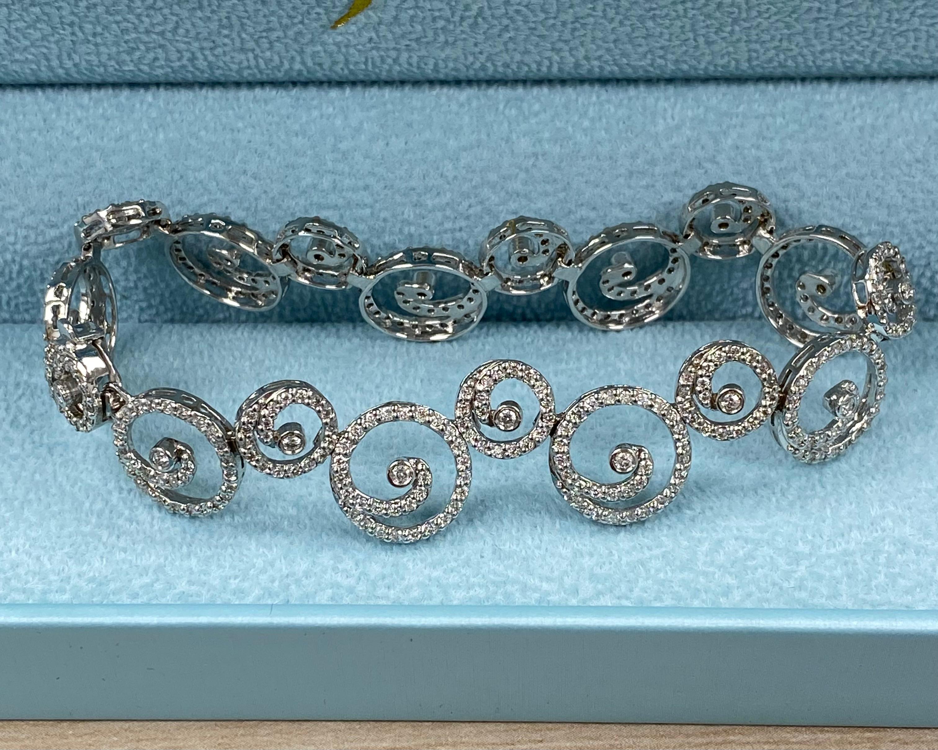 3,40 qt Diamond Swirl Link Bridal Bracelet 14k White Gold Moderno en venta