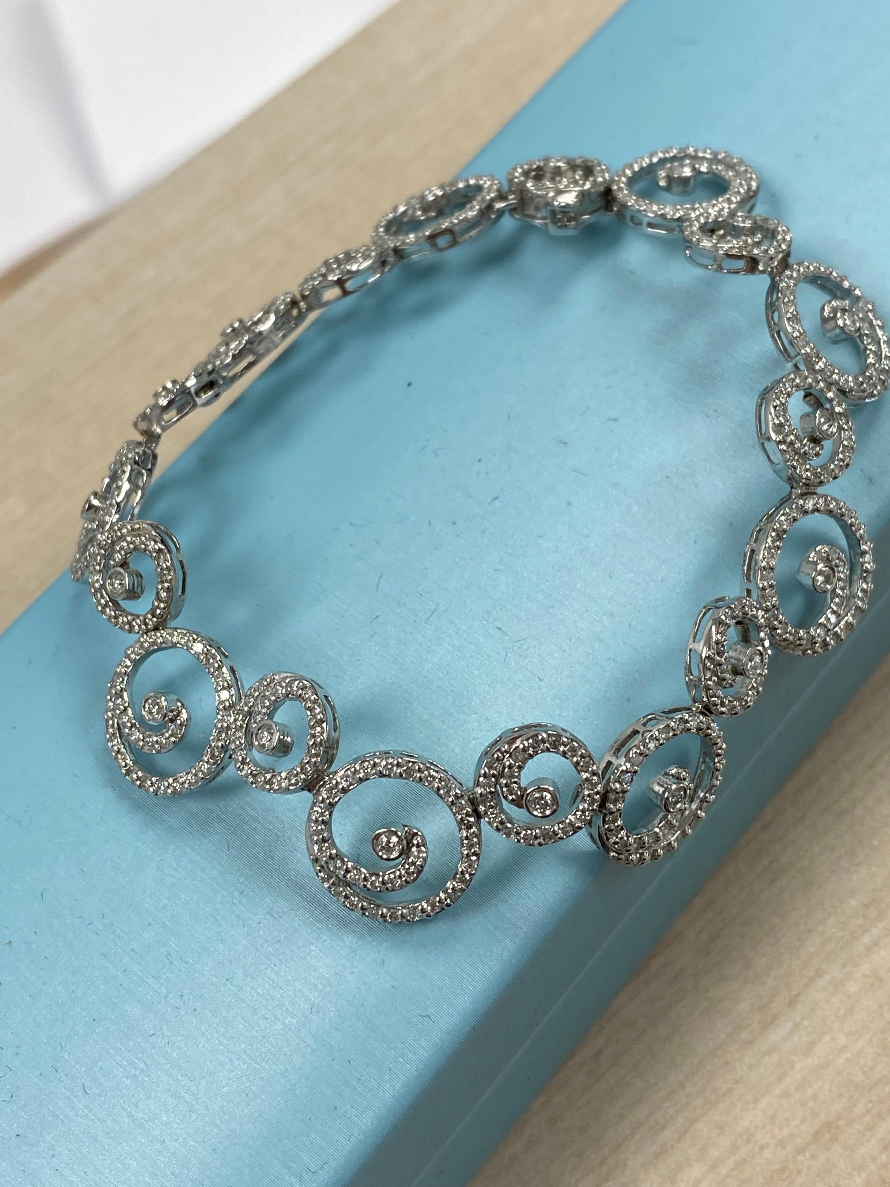 3,40 qt Diamond Swirl Link Bridal Bracelet 14k White Gold en venta 3