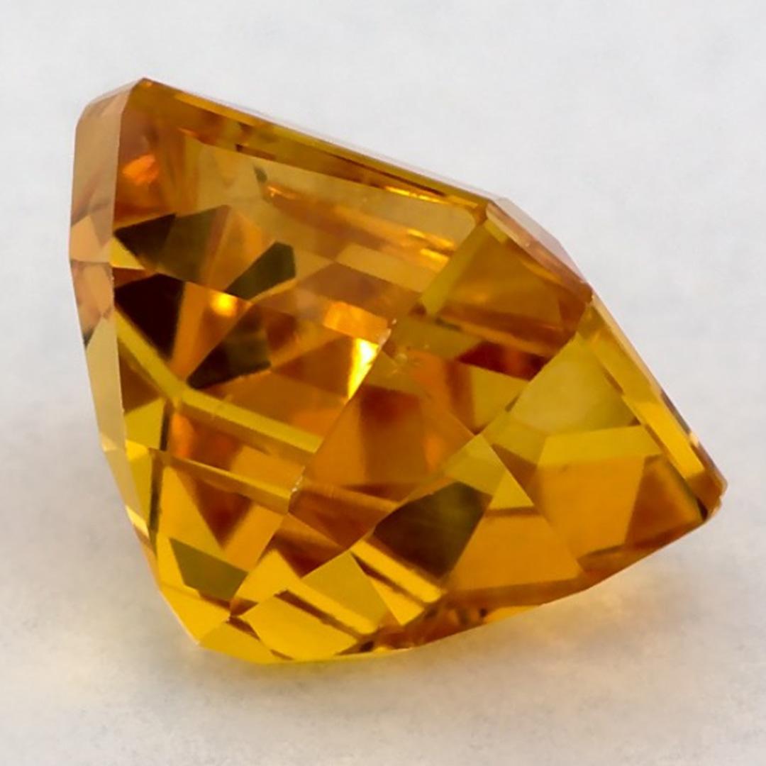 3.40 Ct Yellow Sapphire Octagon Loose Gemstone (pierre précieuse en vrac) en vente 1