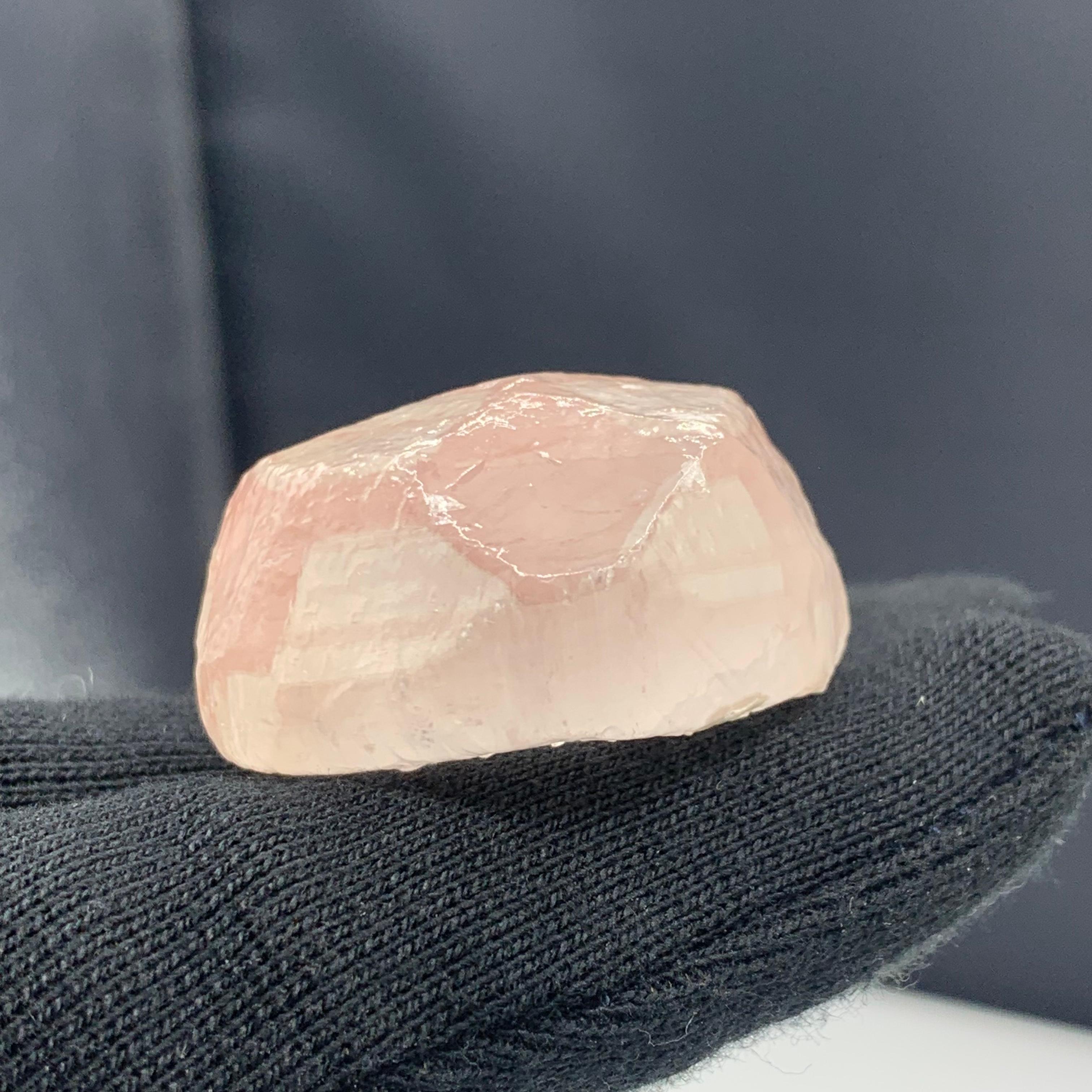 34,04 Gram, schmuckvolles Spinnenauge Calcite-Kristall aus Balochistan, Pakistan (Adamstil) im Angebot