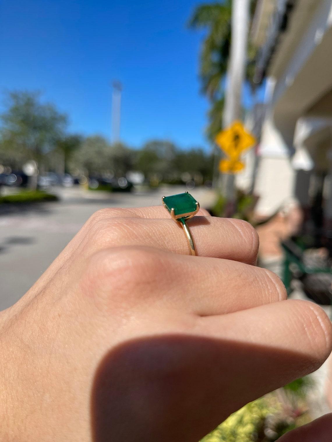 dark green emerald ring