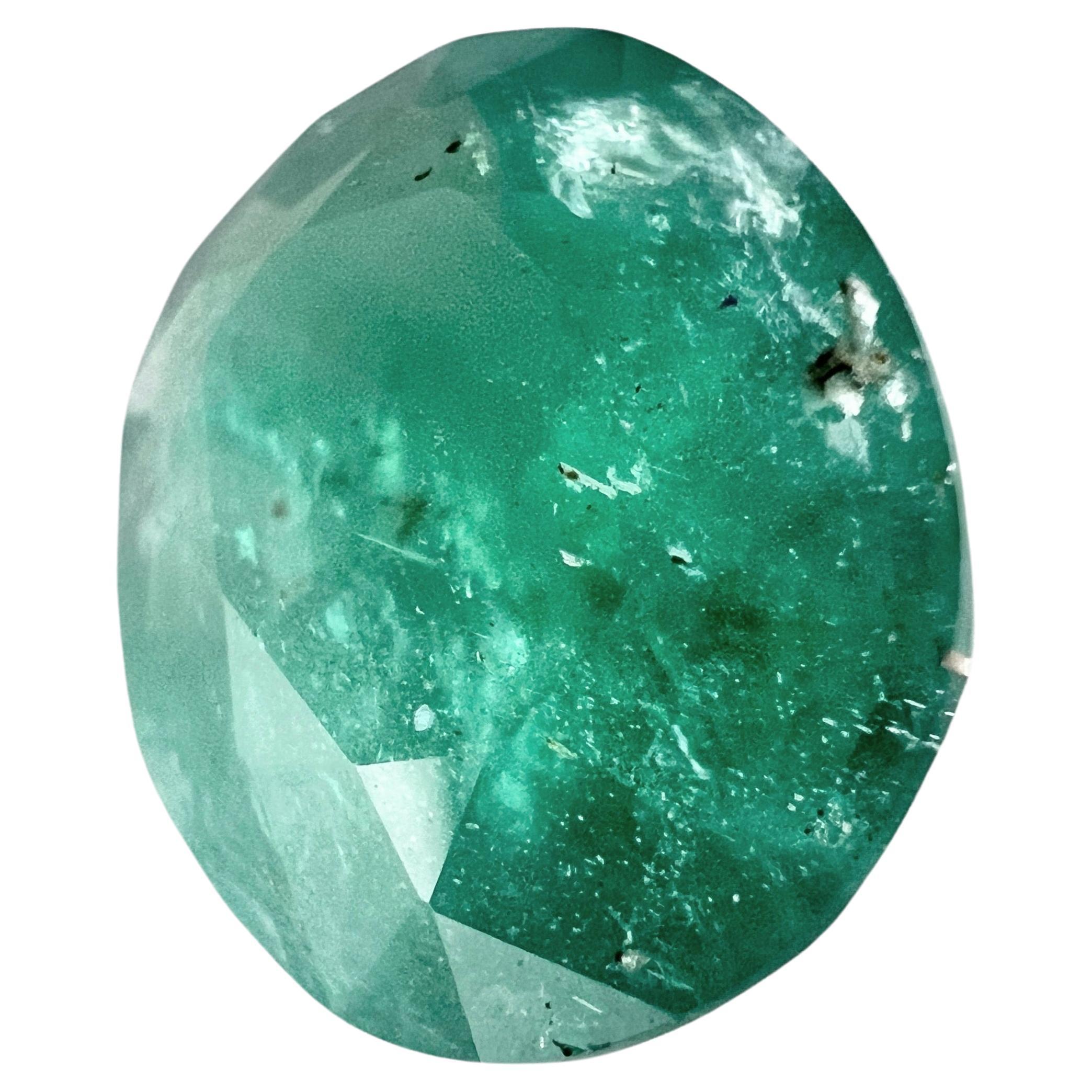 Women's or Men's 3.40ct Round Non-oiled Emerald Gemstone For Sale