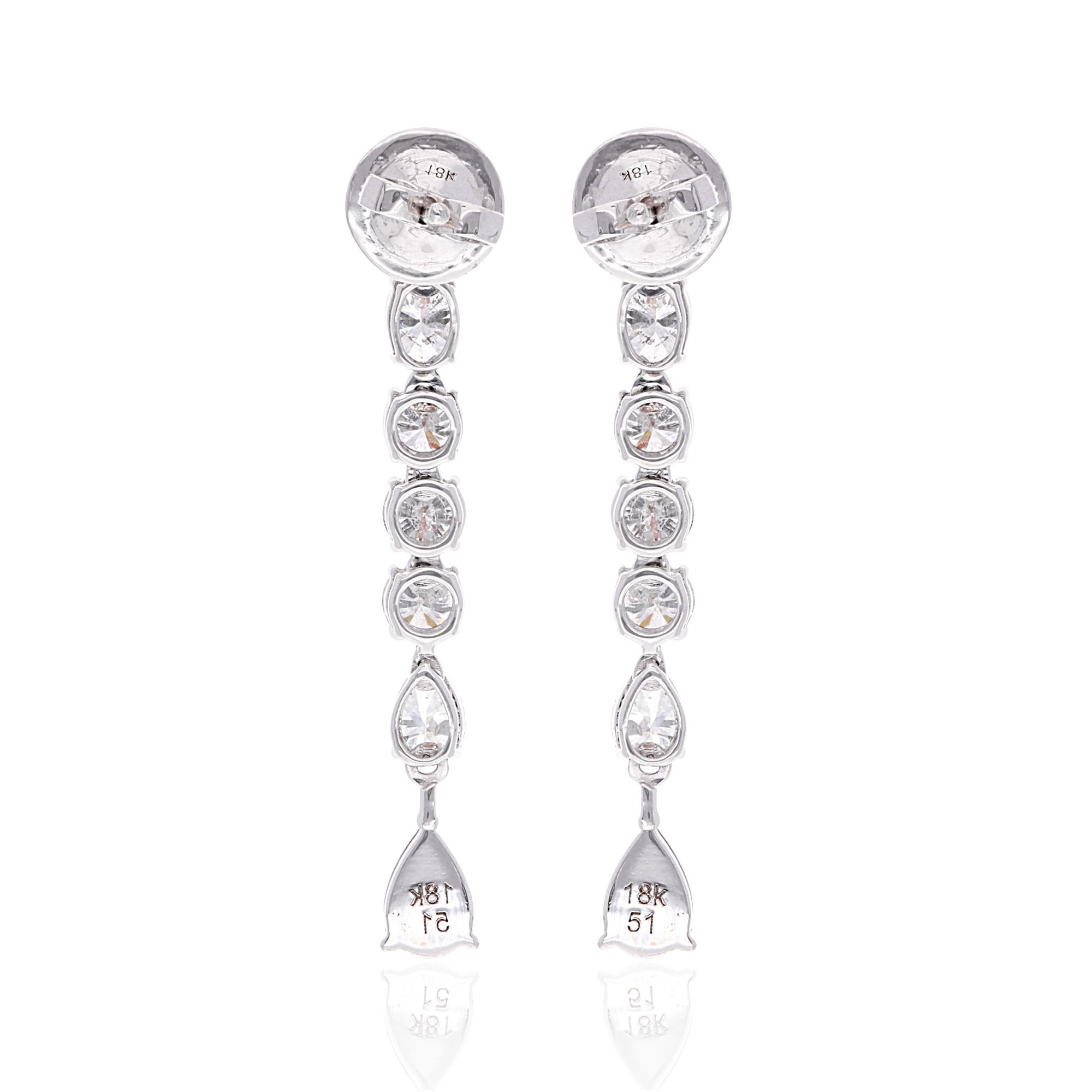Pendientes largos colgantes de diamantes talla mixta de 3,41 quilates y oro blanco de 14 quilates en Nuevo estado para la venta en Diera, Dubai