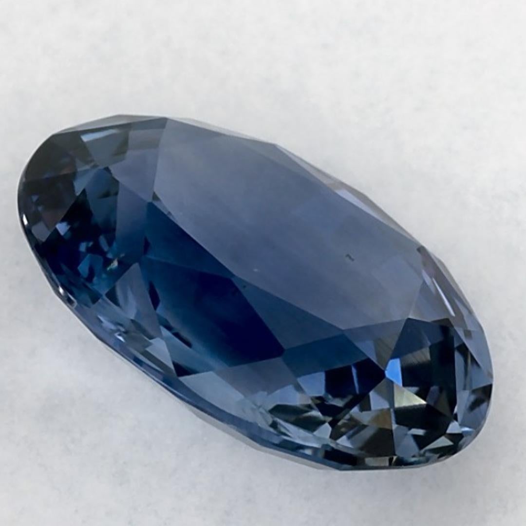3.41 carati di zaffiro blu ovale sfuso in vendita 1
