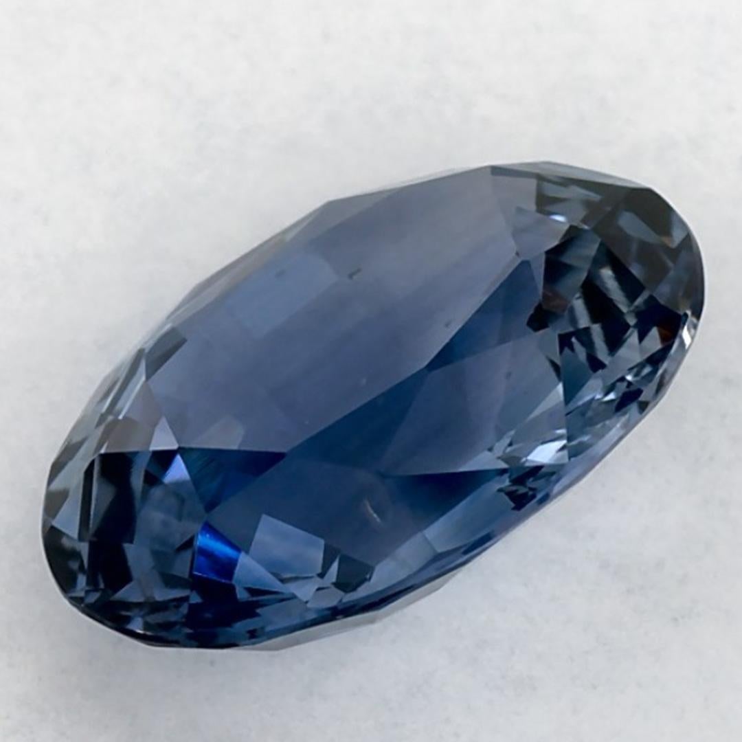 3.41 carati di zaffiro blu ovale sfuso in vendita 3