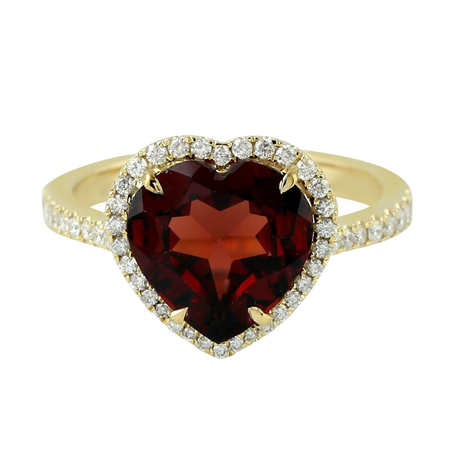 For Sale:  3.41 Garnet Diamond 14 Karat Gold Heart Ring 4
