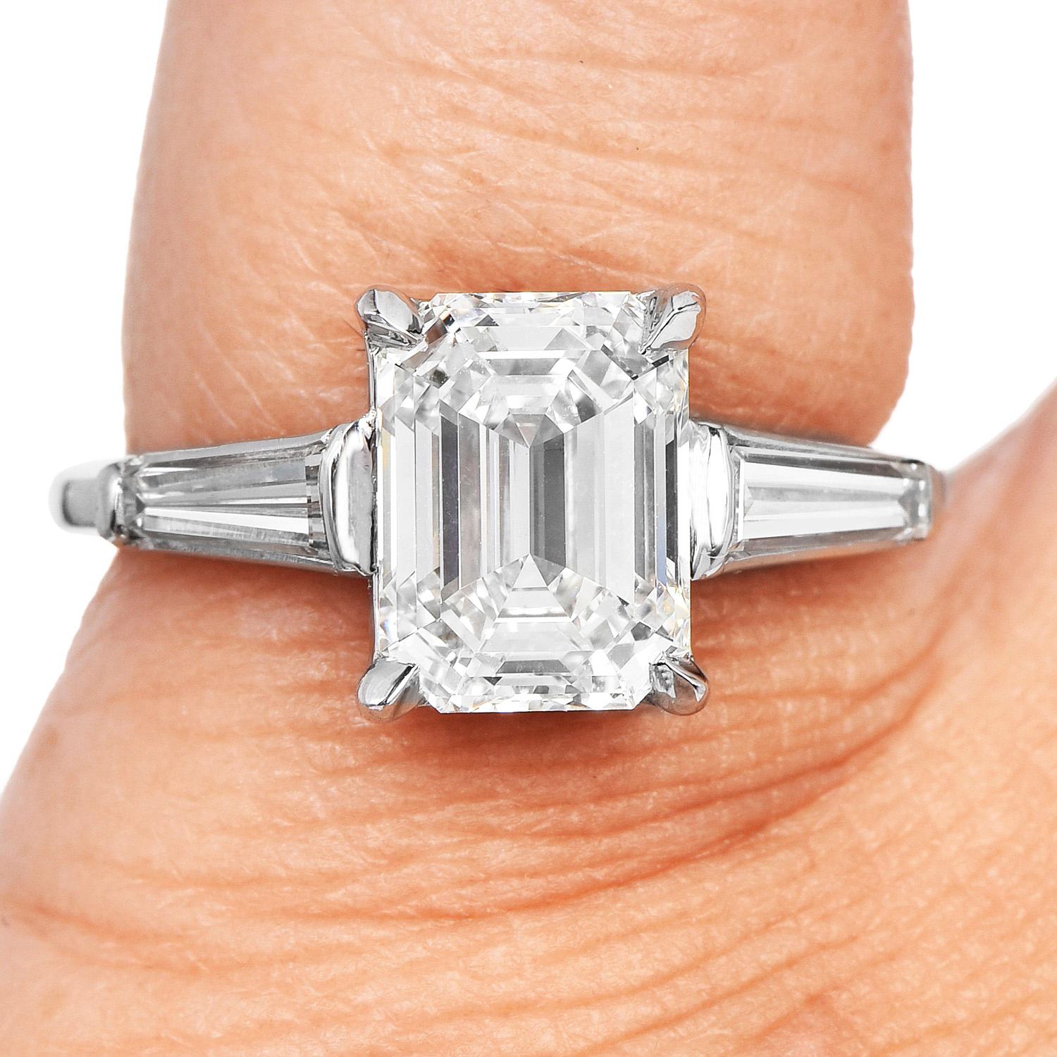 3.41cts GIA Emerald-Cut Diamond Baguette Platinum Engagement Ring In Excellent Condition For Sale In Miami, FL