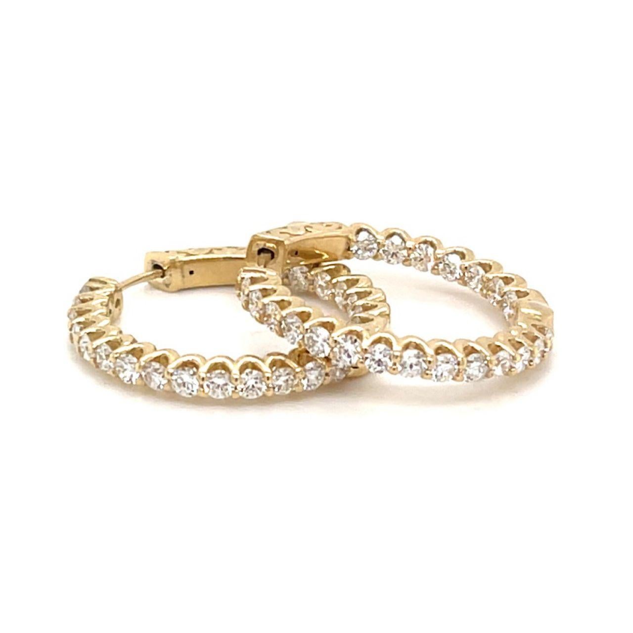 3.42 carats Diamond Hoop Earrings in 14k Yellow gold