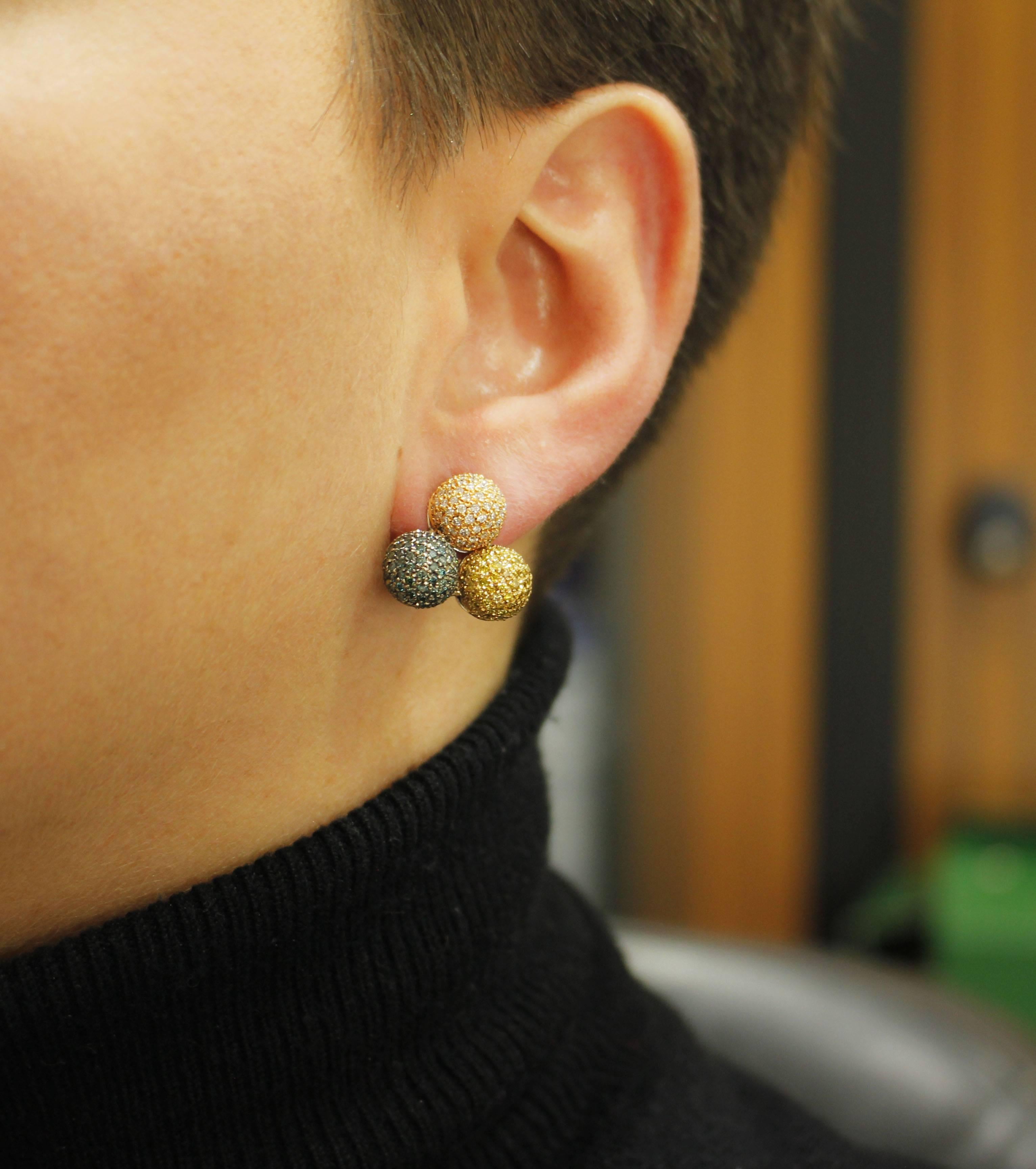 Brilliant Cut  Fancy Diamond, 18 kt  Rose Gold Spheres Earrings For Sale