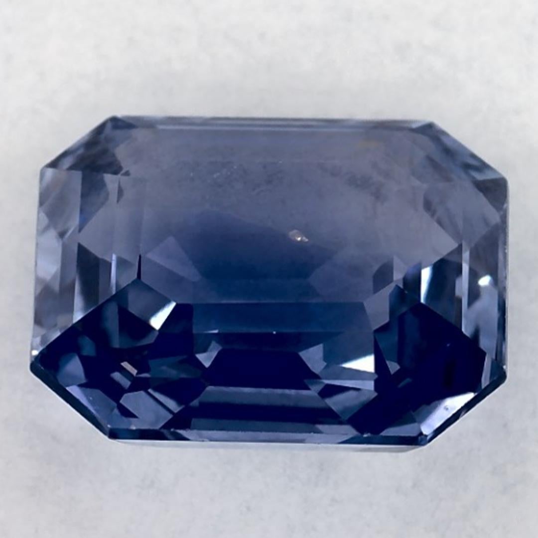 Women's or Men's 3.42 Ct Blue Sapphire Octagon Cut Loose Gemstone For Sale
