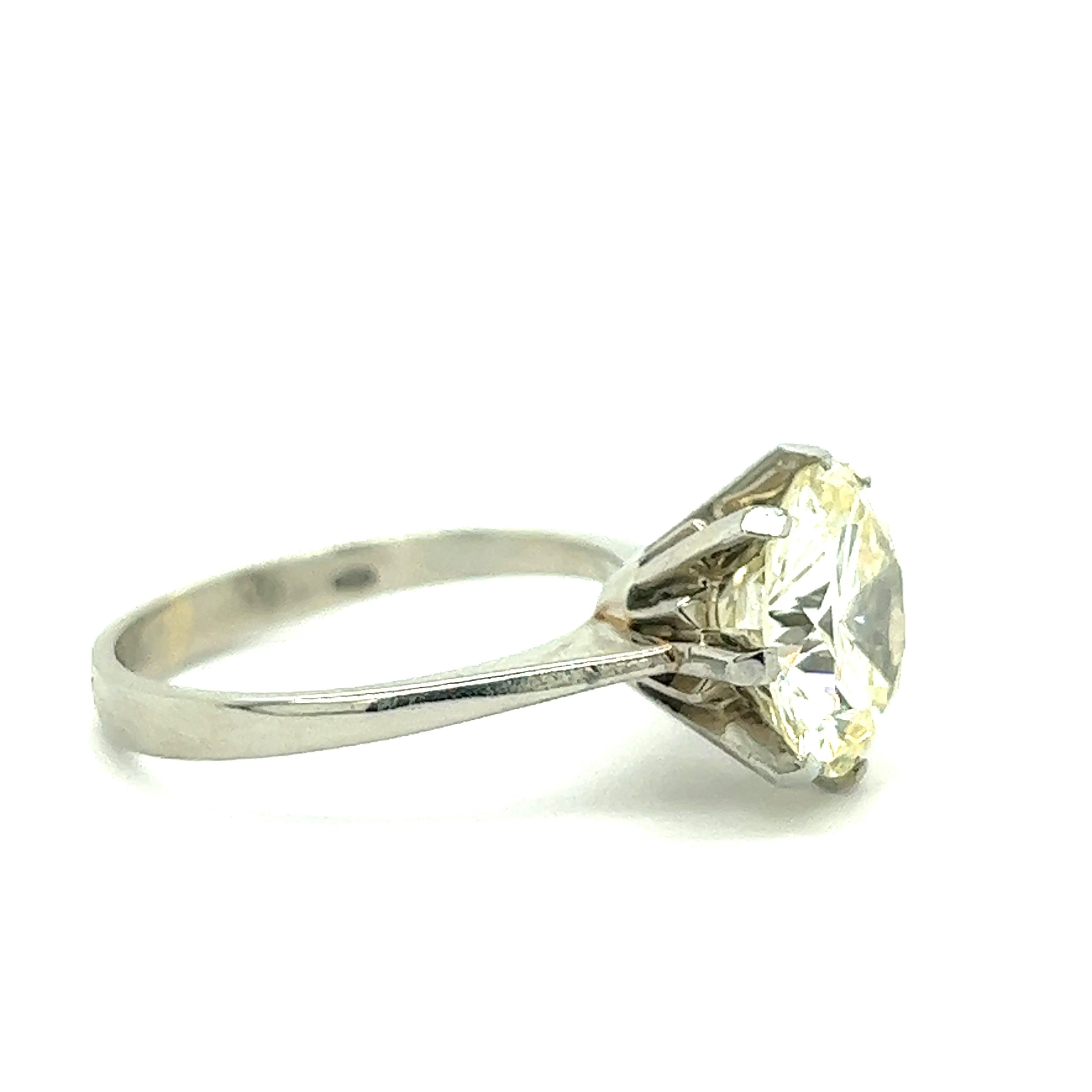 3.42 cts Diamond Solitaire Engagement Ring In Excellent Condition For Sale In New York, NY
