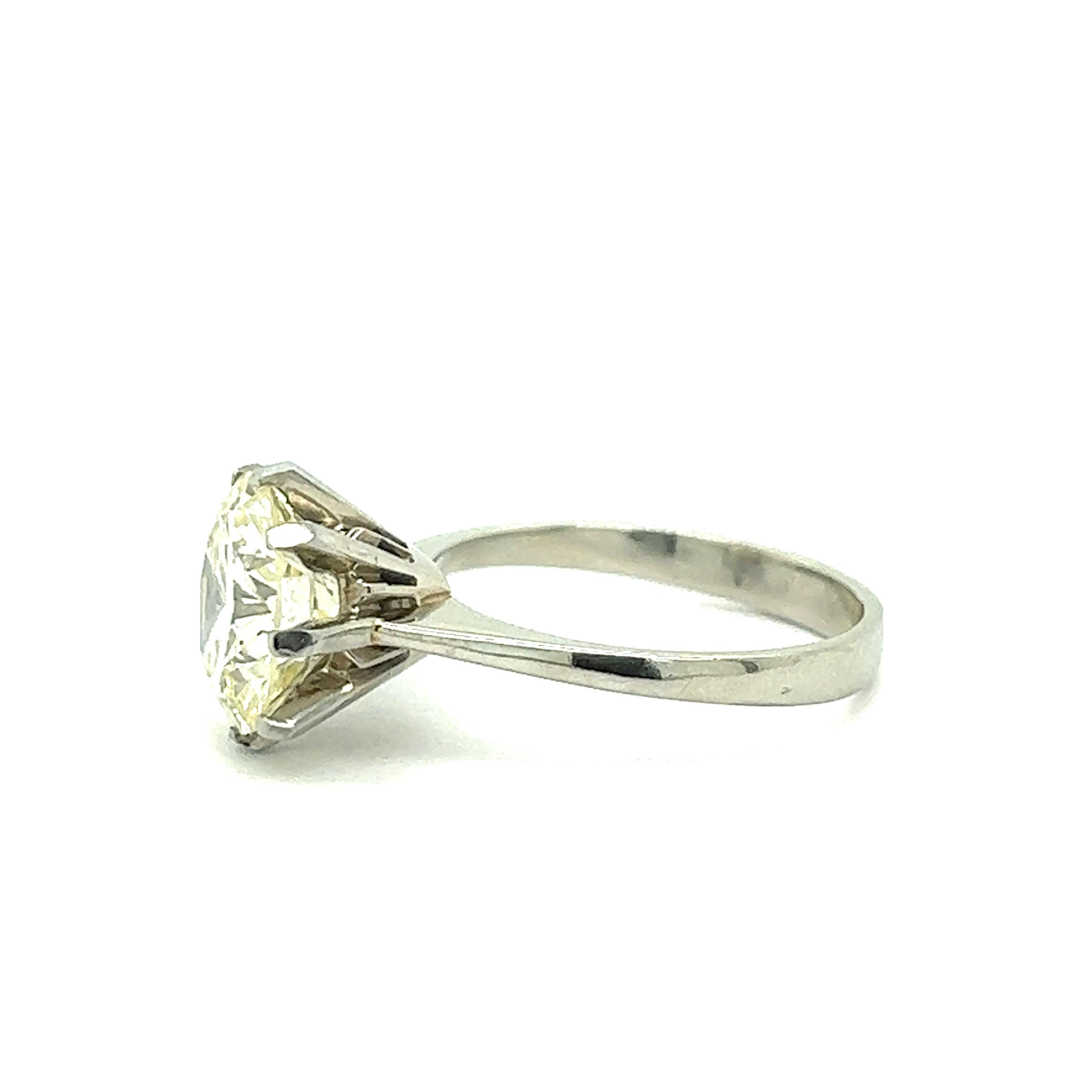 3.42 cts Diamond Solitaire Engagement Ring For Sale 2