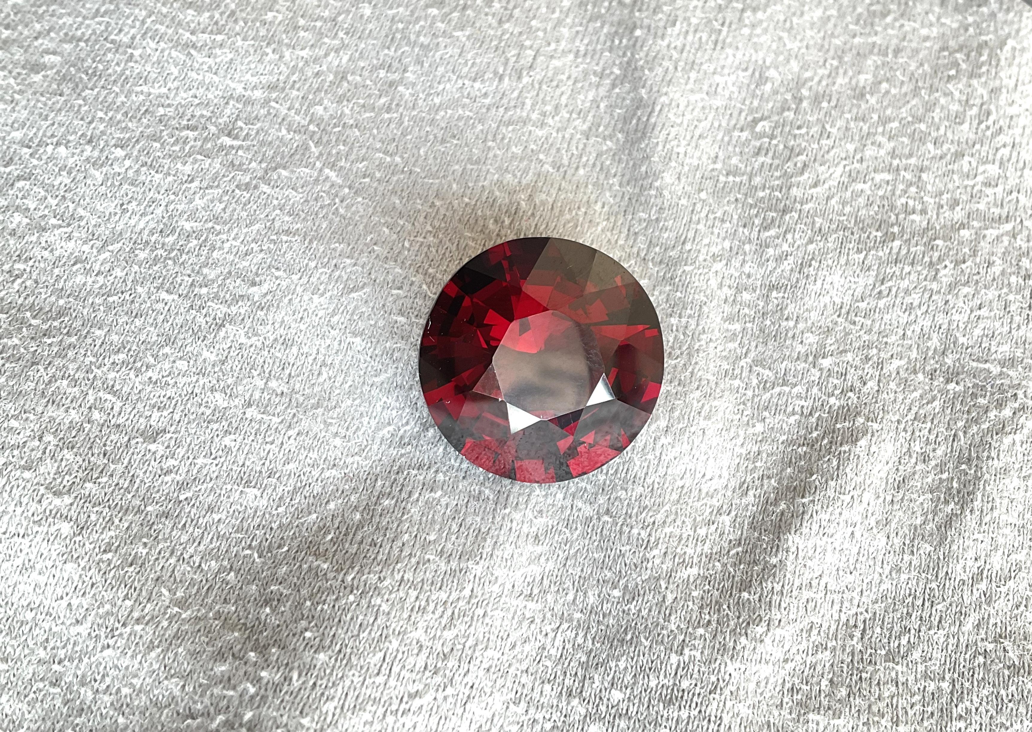 34.26 Carats Rhodolite Garnet Round Cut Stone Natural Gem For Top Fine Jewelry For Sale 1