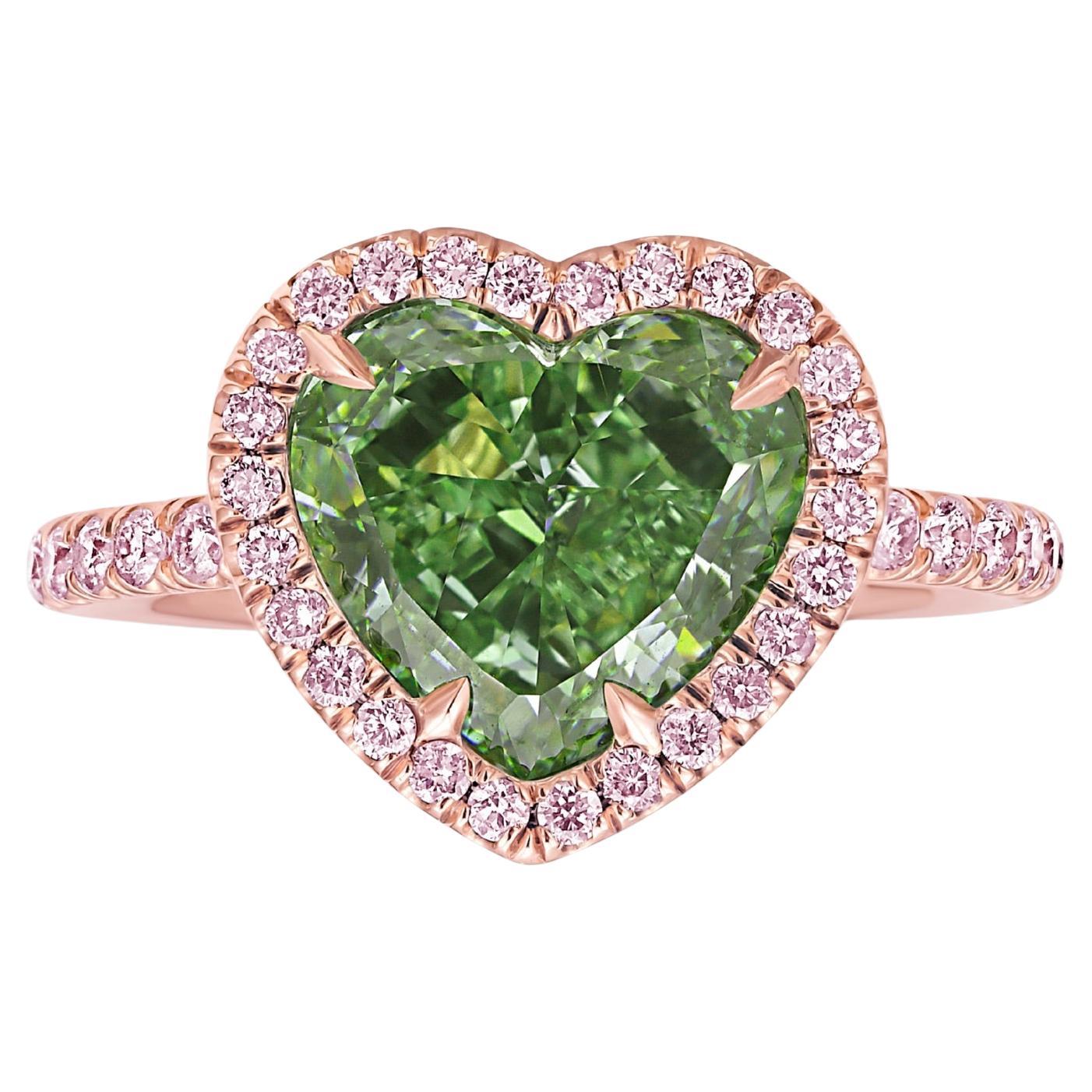 3.42ct Heart Shape Green Diamond in Pink Diamond Halo Unique Engagement Ring (bague de fiançailles unique)