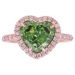3.42ct Heart Shape Green Diamond in Pink Diamond Halo Unique Engagement Ring (bague de fiançailles unique)