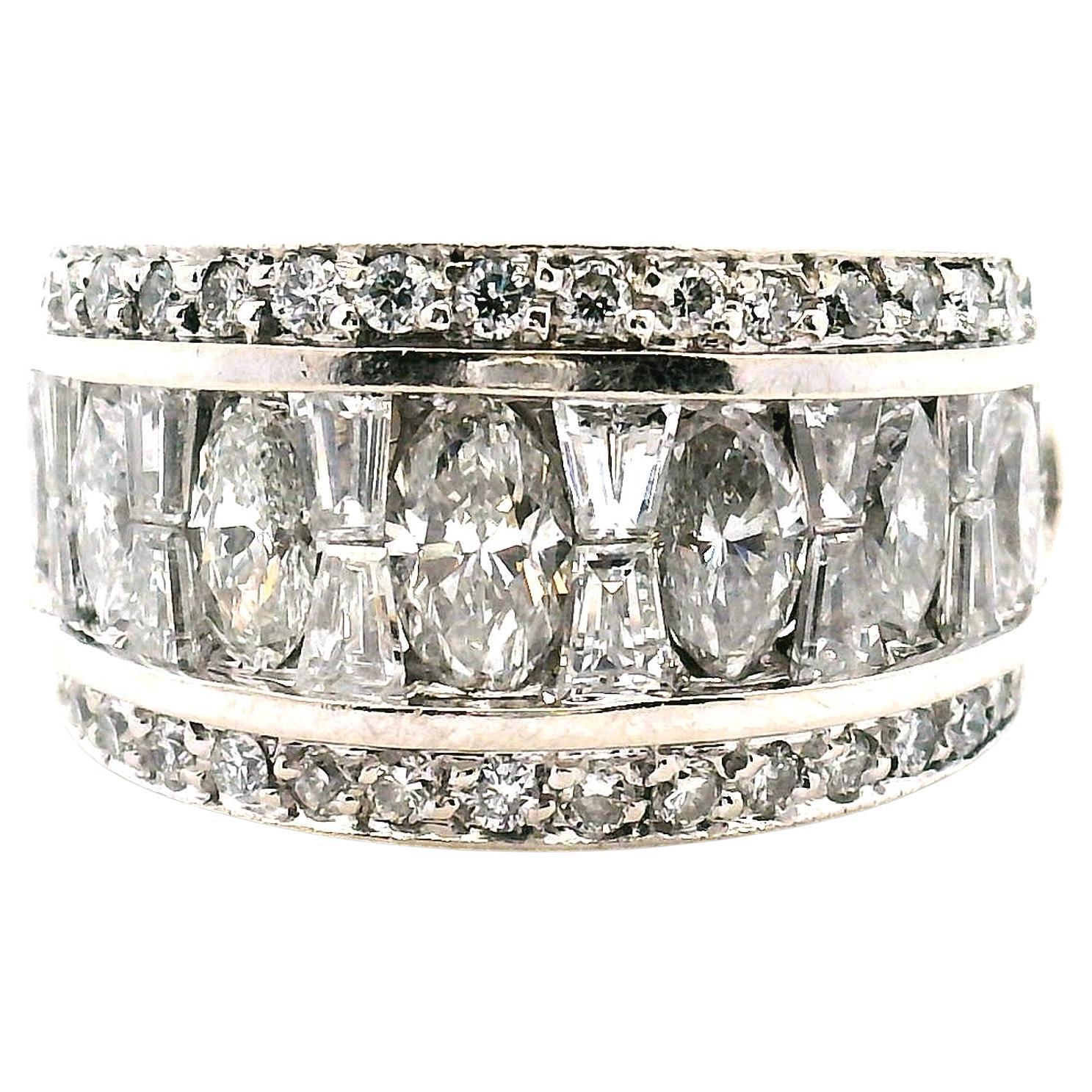 3,42cttw. Fascia in platino con diamante multi marquise in vendita