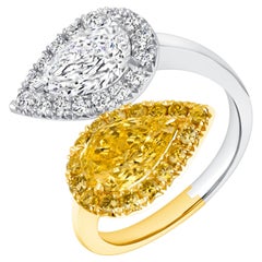 3,42CTW. GIA-zertifizierter birnenförmiger Fancy Intense Gelber & Weißer Diamantring
