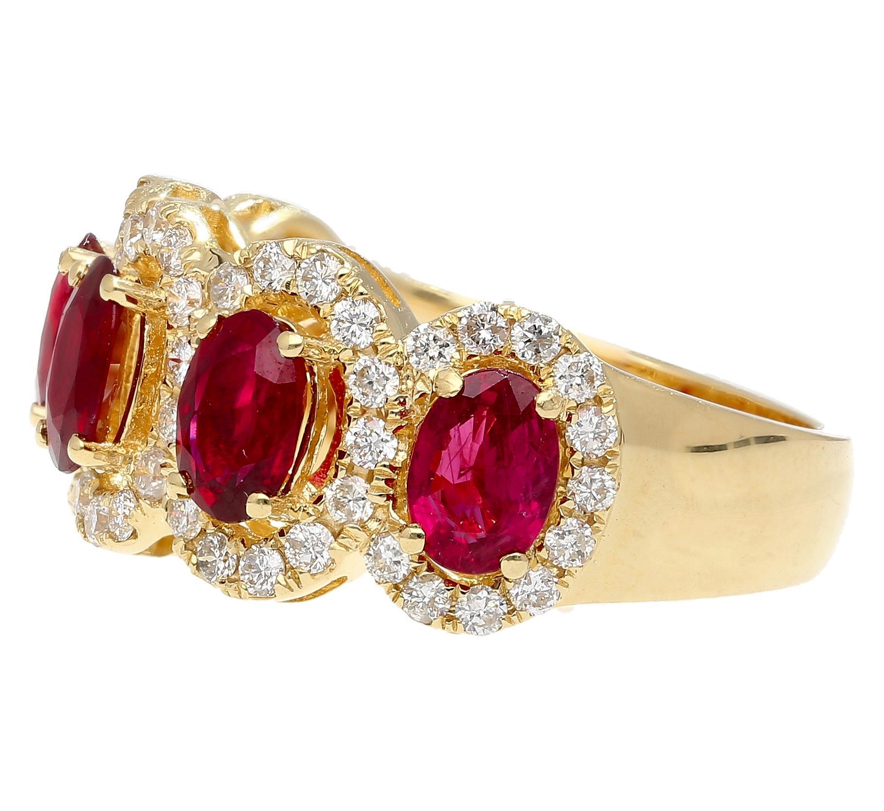 De las mujeres Alianza de boda con halo de diamantes y rubíes talla oval de 3,43 quilates en oro de 18 quilates en venta