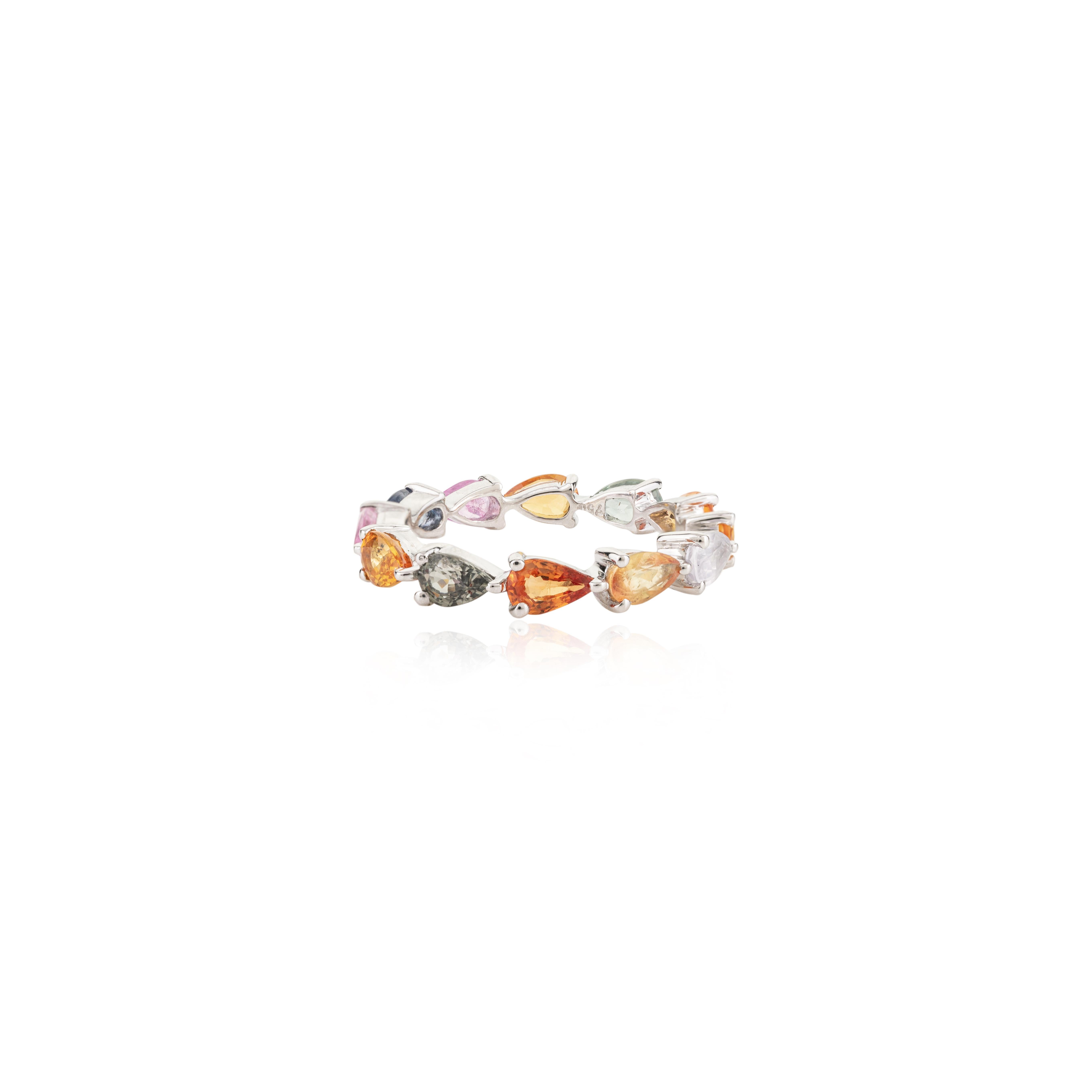En vente :  Bague empilable en or blanc 18 carats avec saphirs multi-perles de 3,43 carats 5