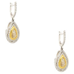 Boucles d'oreilles pendantes en diamant jaune en forme de poire de 3,43 carats 18 carats en stock