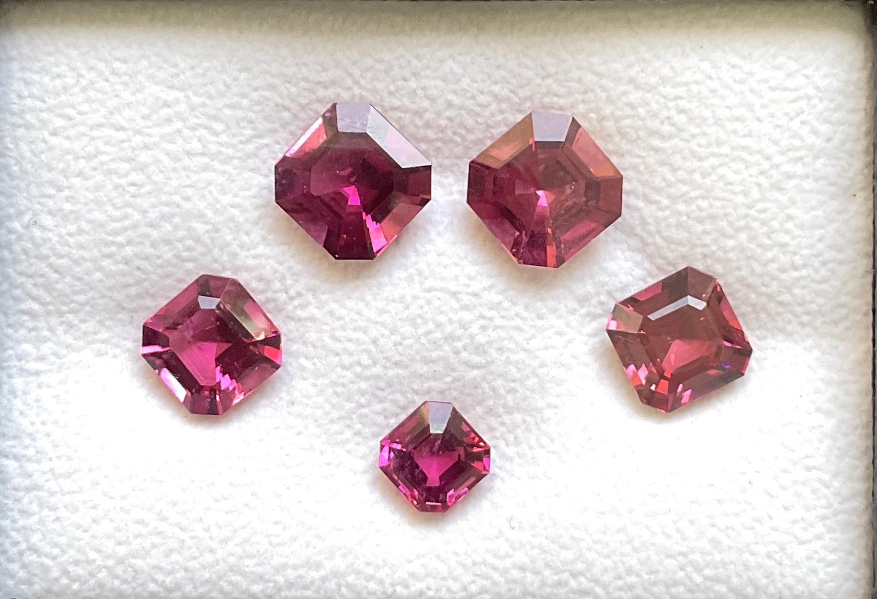 Taille octogone Pierre de tourmaline rubellite taille octogonale de 34,35 carats pour bijoux naturels en vente