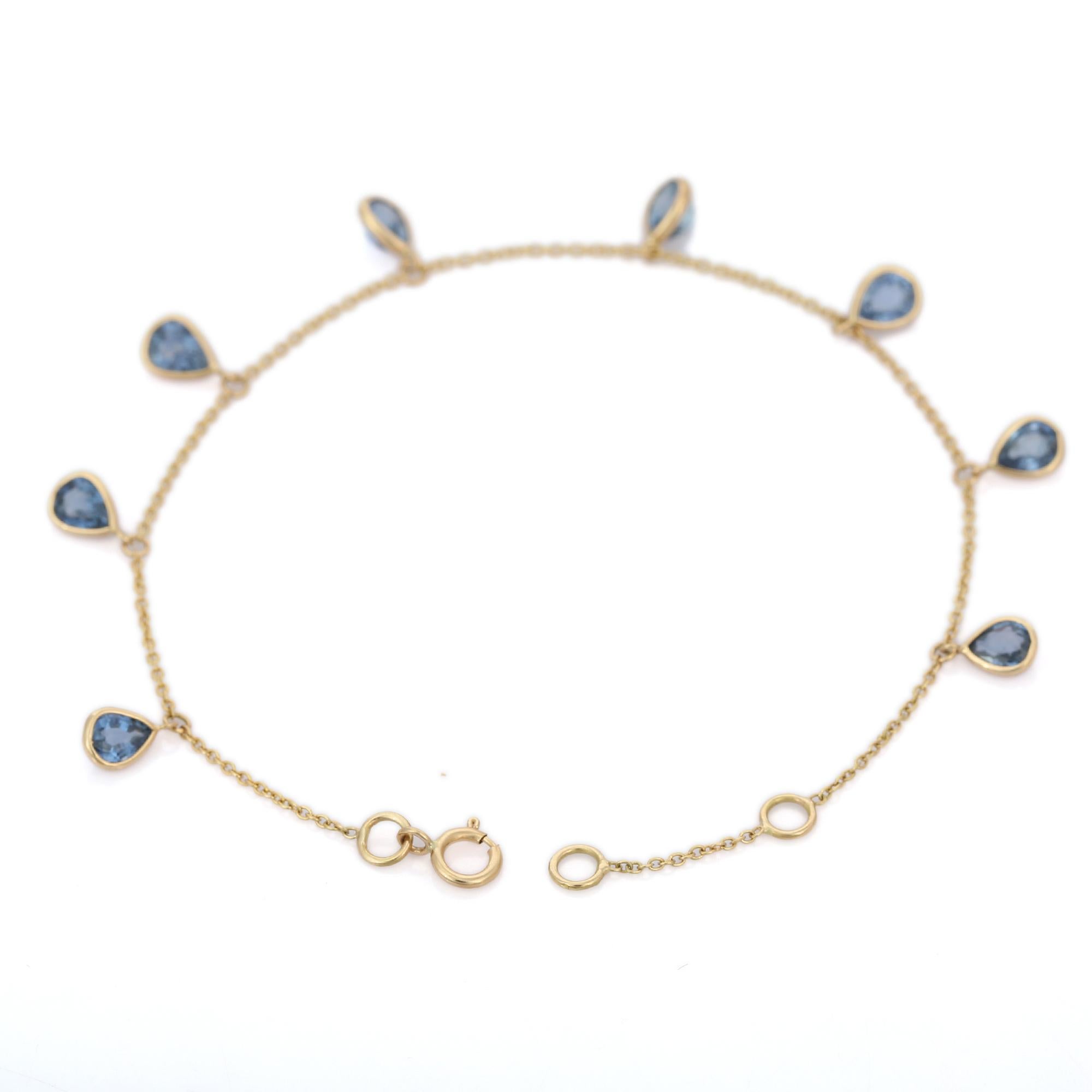 Women's 3.44 Carat Blue Sapphire Chain Bracelet in 18K Yellow Gold For Sale