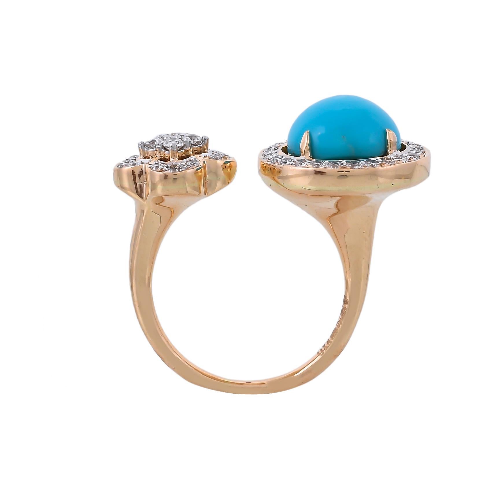 Crafted in 18 Karat yellow gold, this contemporary open band ring features a 3.45 carat fine turquoise cabochon embellished with 0.50 carat pave set diamonds.
Add extra sparkle with this precious and one of a kind piece.
Art of gifting: the Jewel is