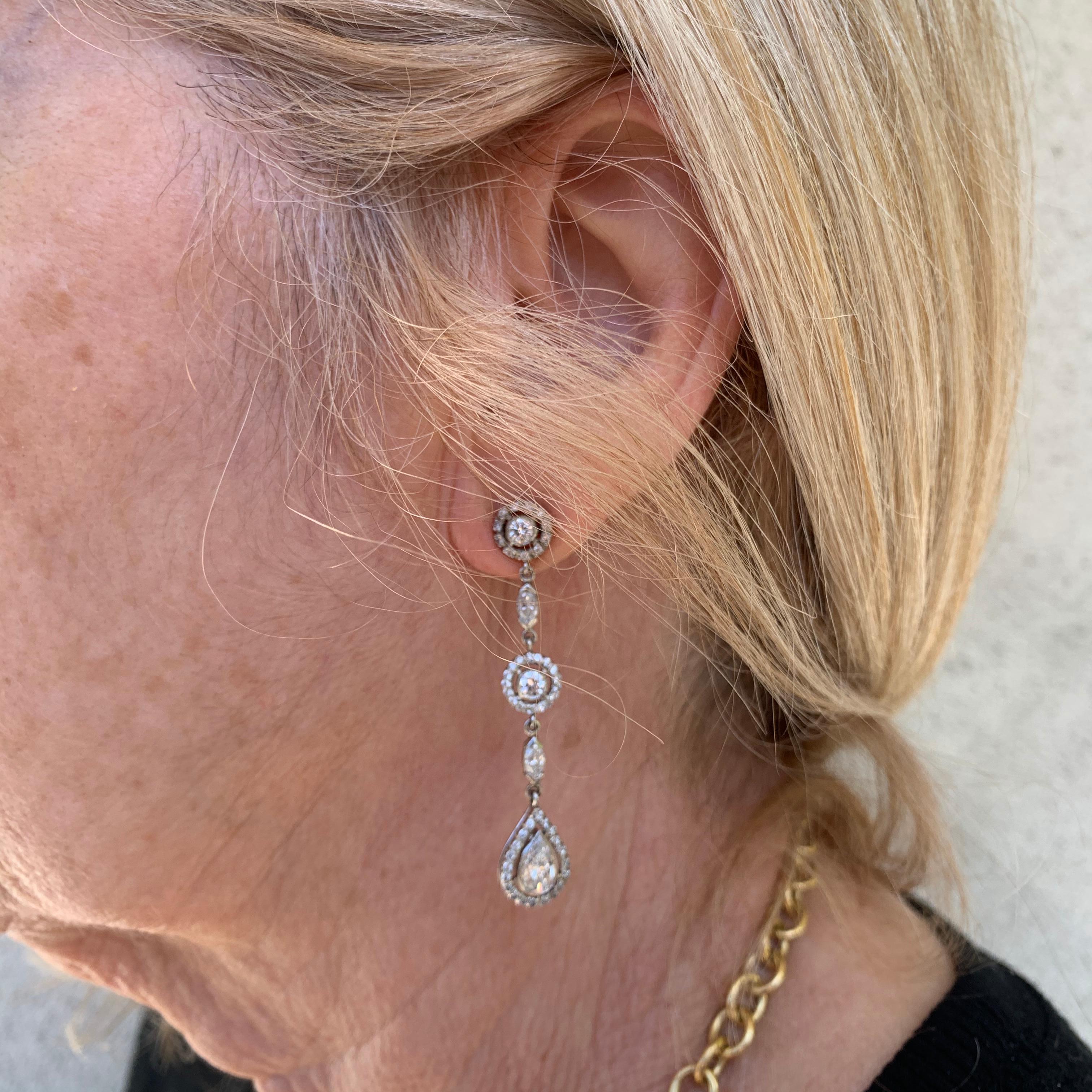 Pendientes de gota de diamantes multiformes de 3,44 quilates, platino, Ben Dannie Moderno en venta