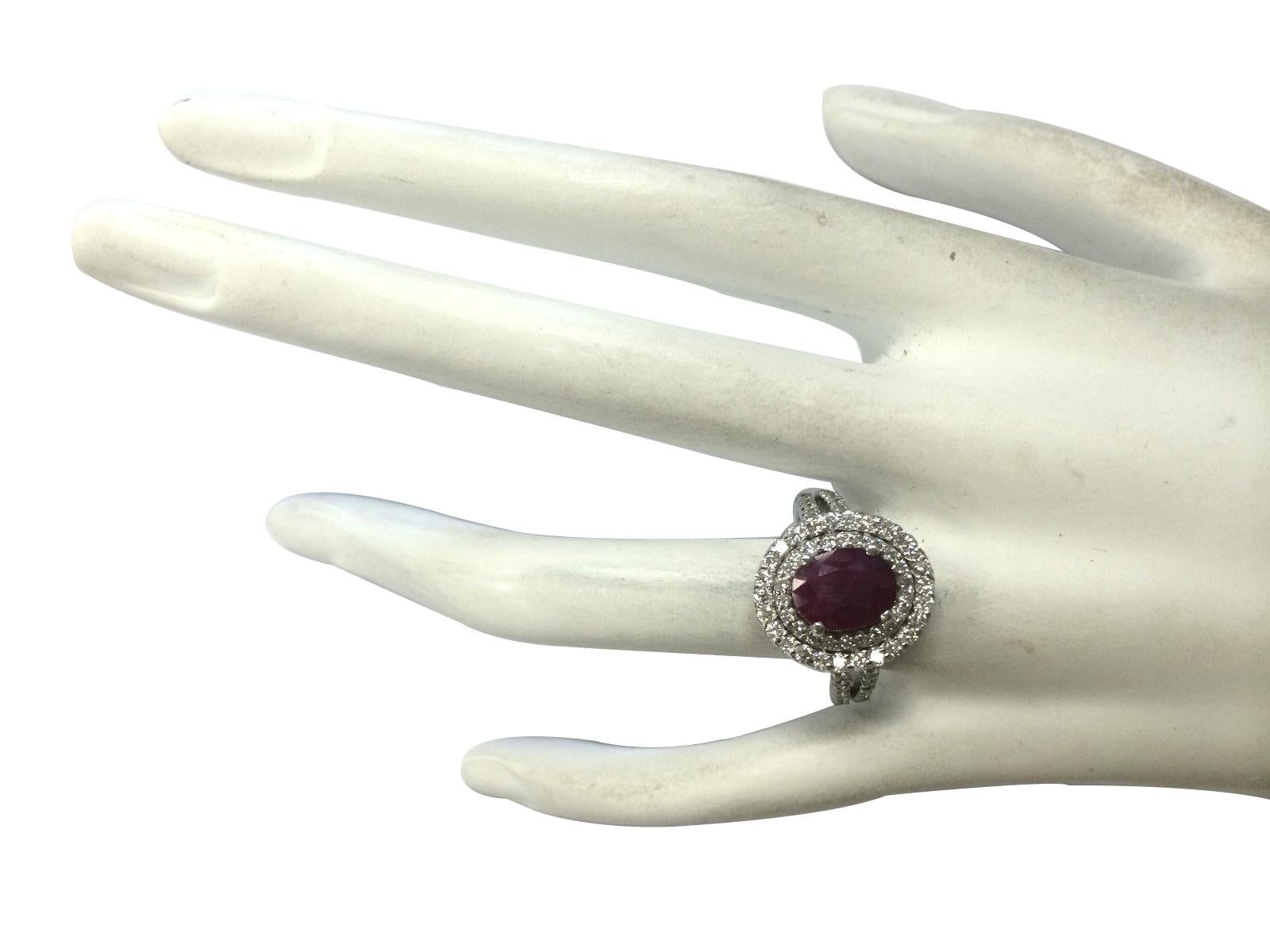 Natural Ruby 14 Karat White Gold Diamond Ring In New Condition For Sale In Los Angeles, CA