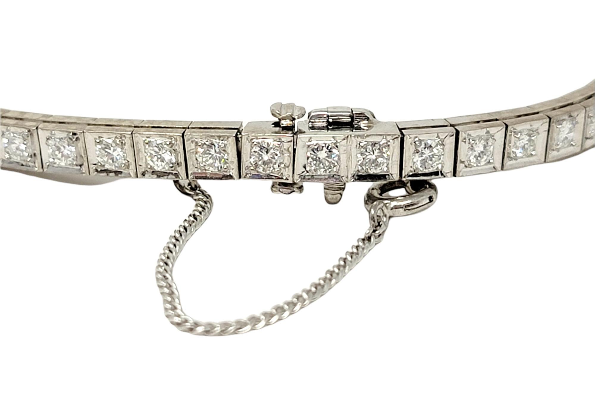 Taille ronde Bracelet tennis en or blanc 14 carats avec diamants brillants ronds de 3,44 carats G-H / VS en vente