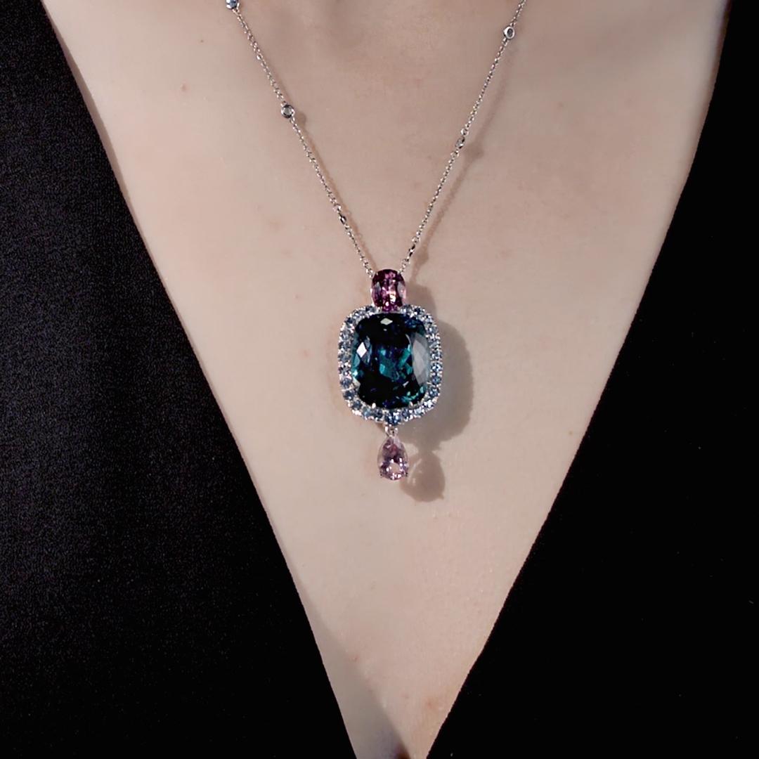 34.43 Carat Teal Apatite 1.05 Carat Morganite 2.51 Carat Pink Tourmaline Pendant In New Condition For Sale In Woollahra, New South Wales