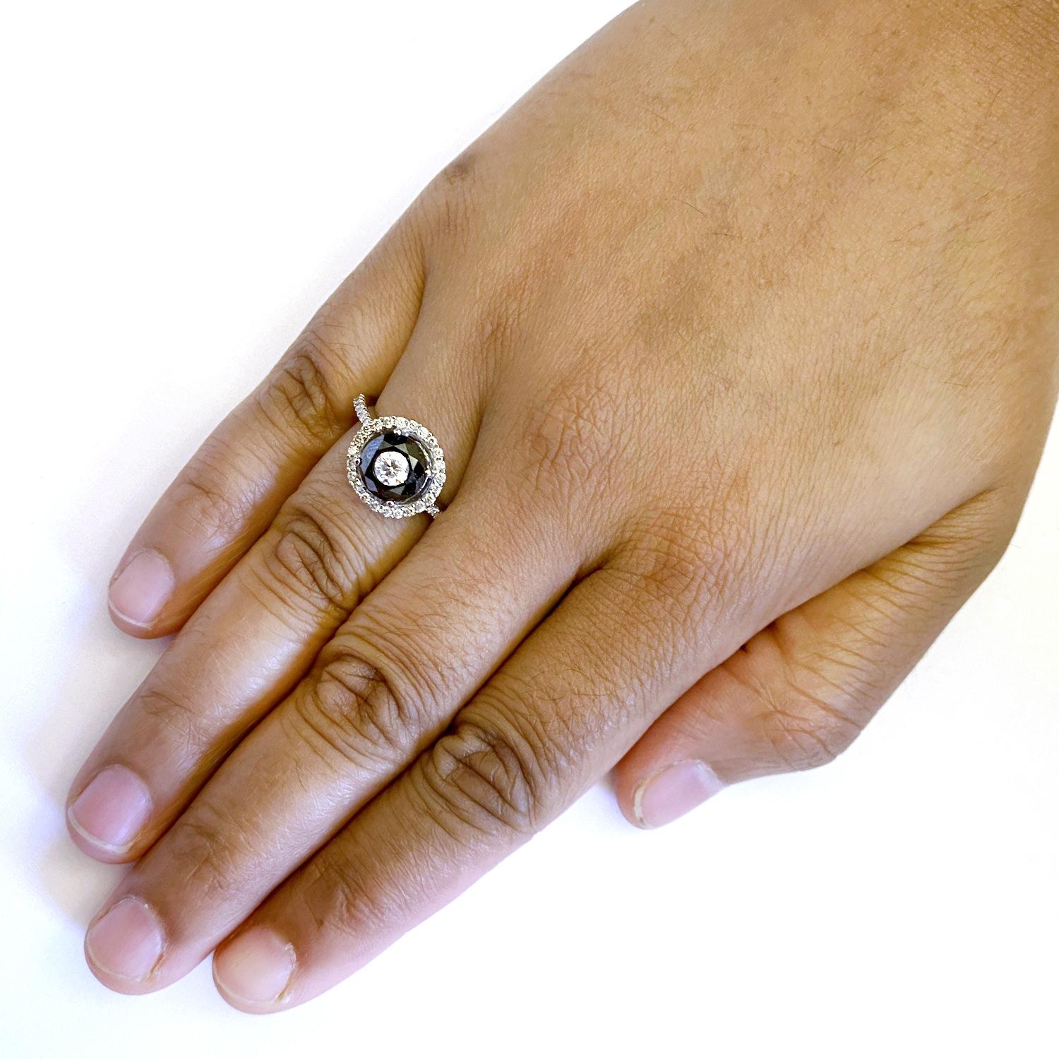 18KT:4.323g,D:3.44ct, 
