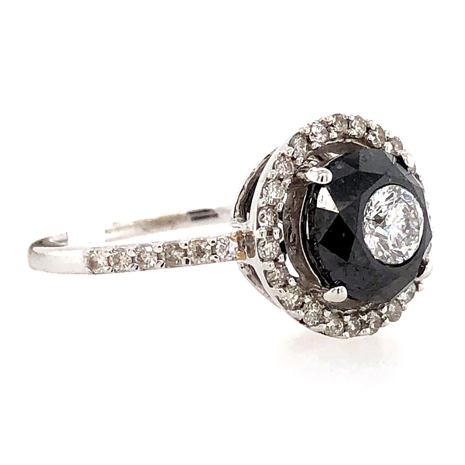 Mixed Cut 3.44ct Black & White Diamond Ring Made In 18k White Gold For Sale