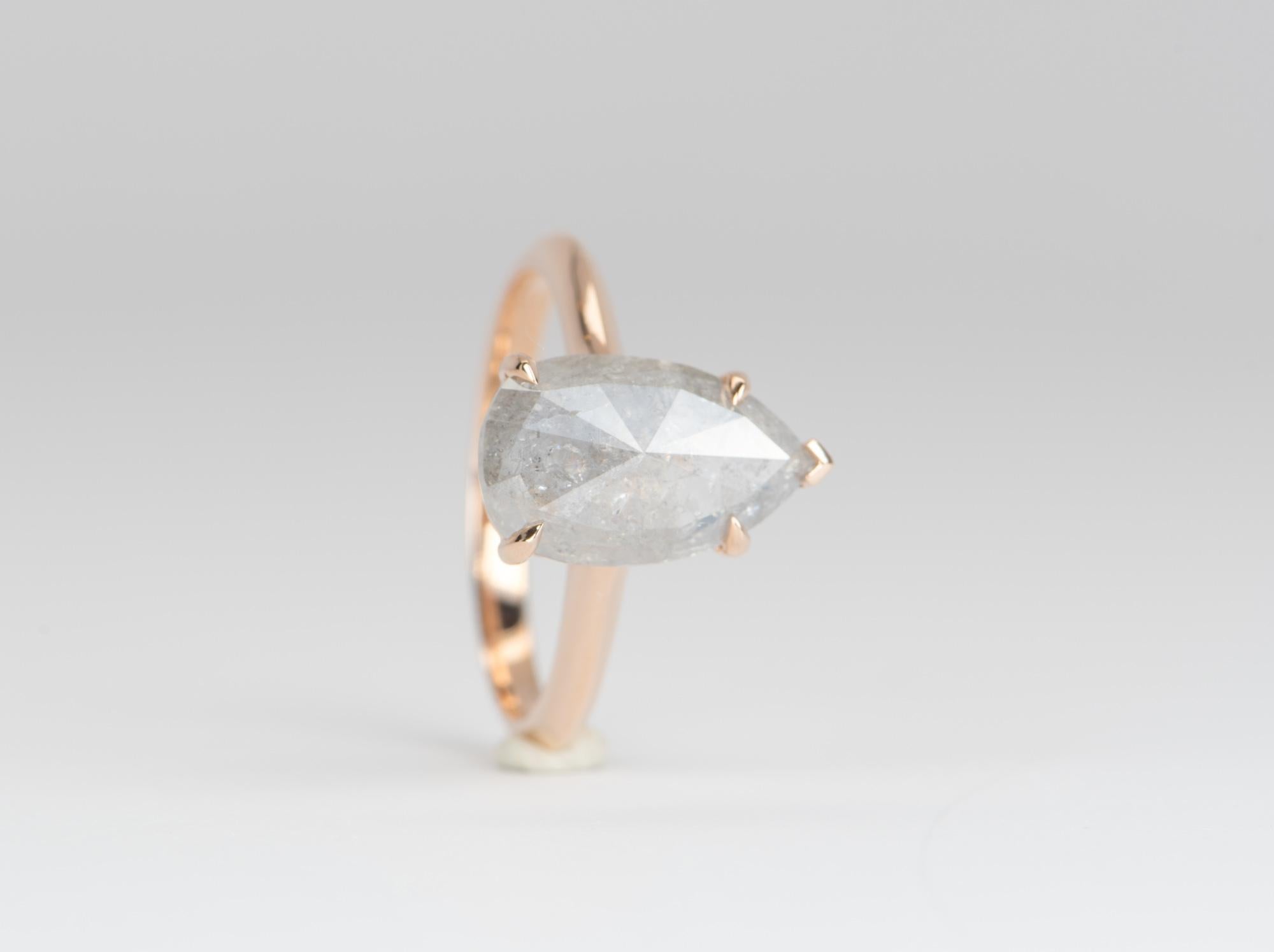 Contemporary 3.44ct Pear Shape Salt and Pepper Diamond Engagement Ring 14K Rose Gold R6116