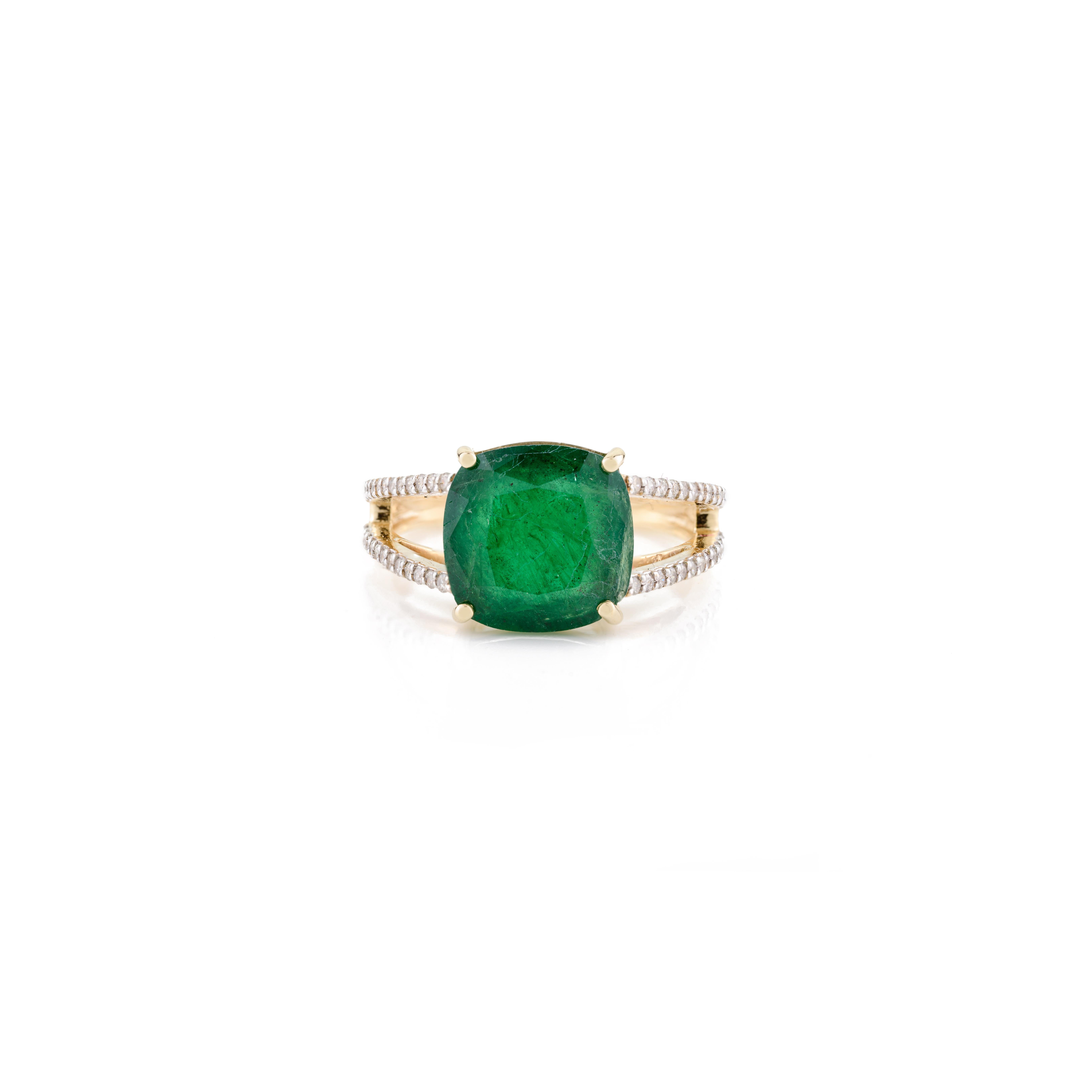 For Sale:  3.45 Carat Deep Green Emerald Diamond Engagement Ring in 14k Solid Yellow Gold 3