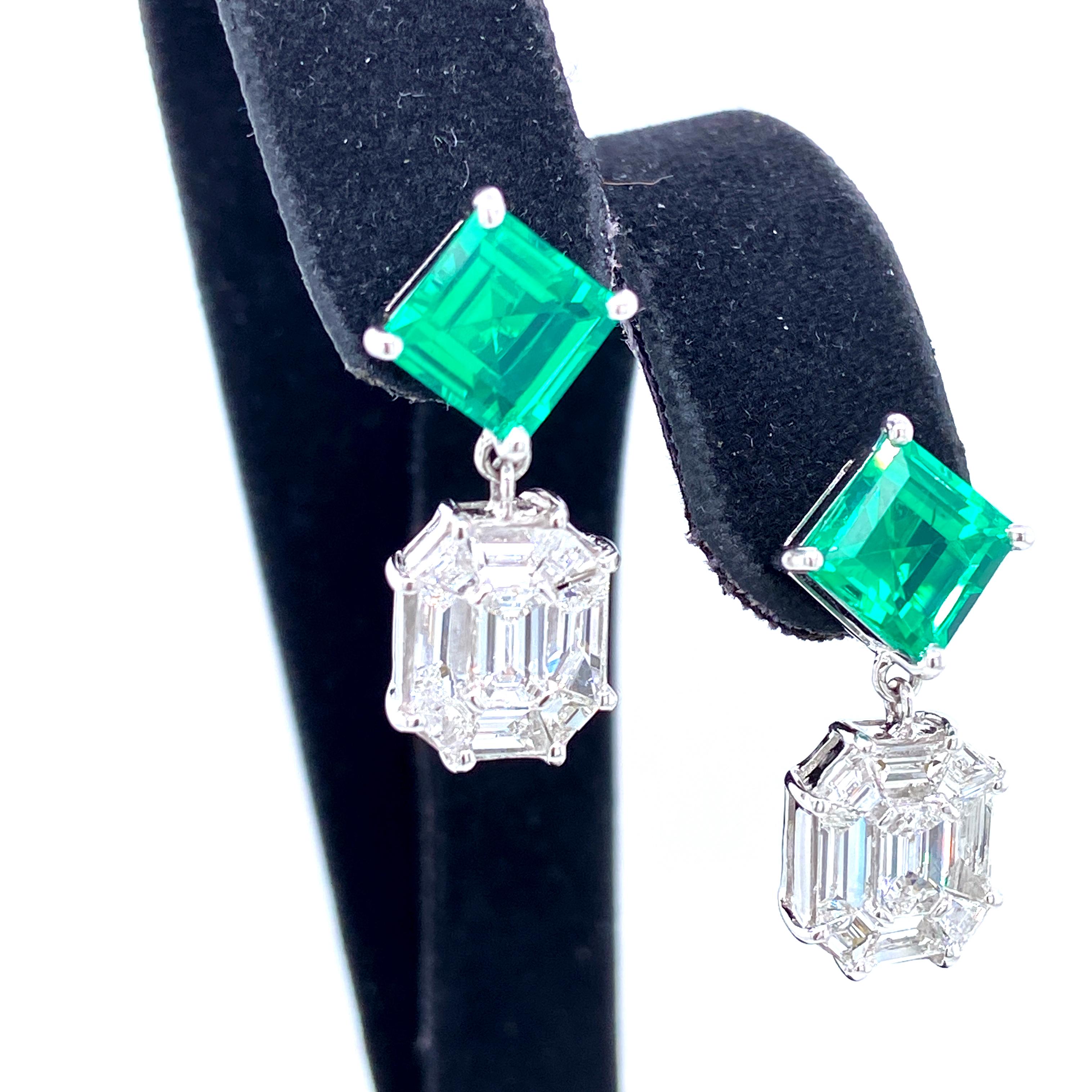 Contemporary 3.45 Carat Emerald and White Diamond Gold Earrings For Sale