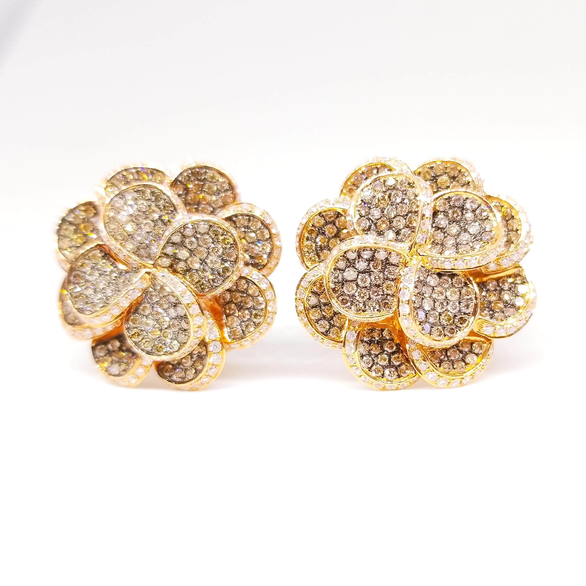 Contemporary 3.45 Carat Fancy Chocolate and White Diamond Flower Earrings 18 Karat Rose Gold For Sale